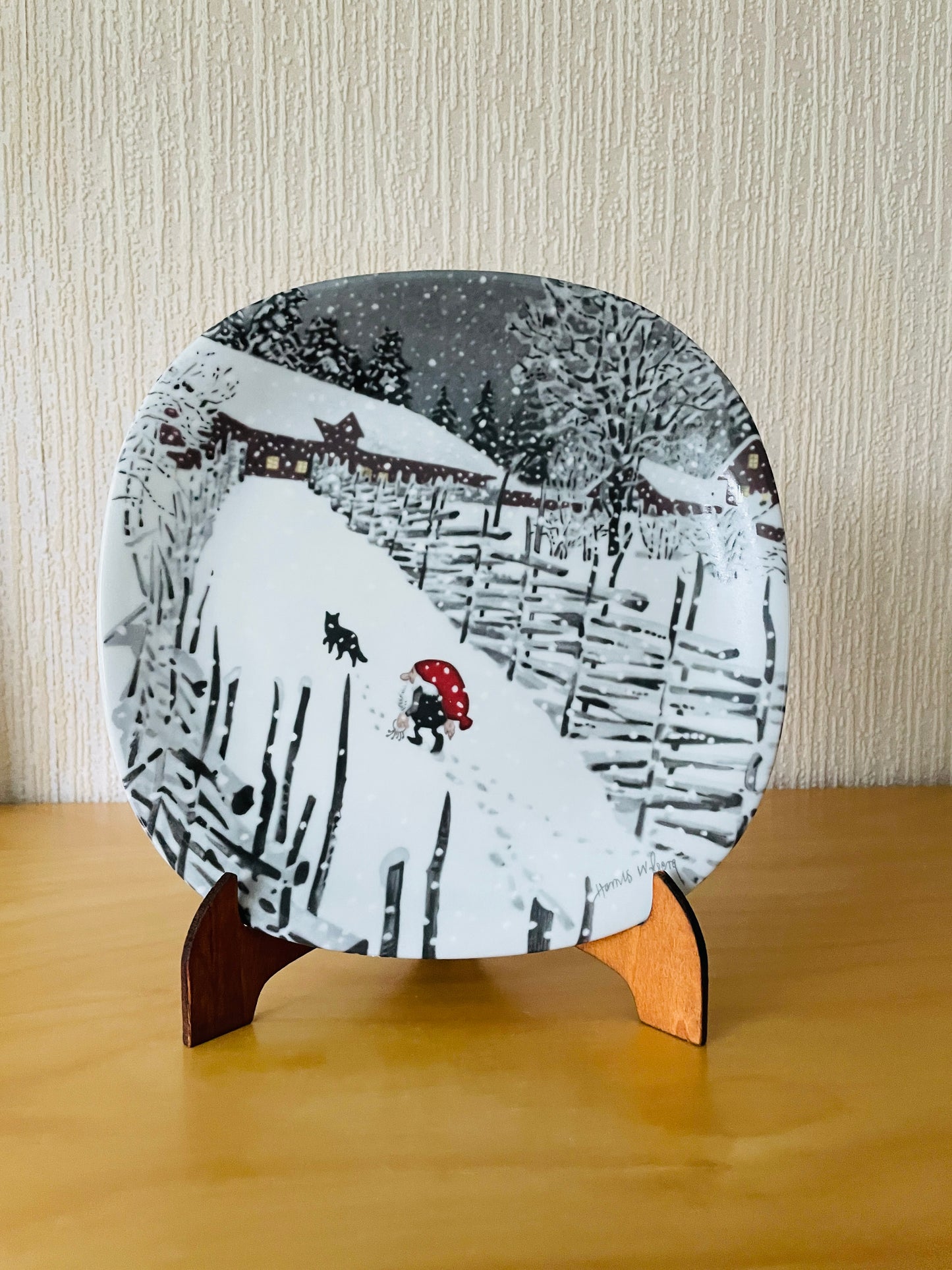 Guld Kroken/ゴールド.クローケン/Jul Tallrik/クリスマスプレート/Harald Wiberg/ハーラルド.ヴィーベリ/Tomten Jule i Snö/箱入り未使用品