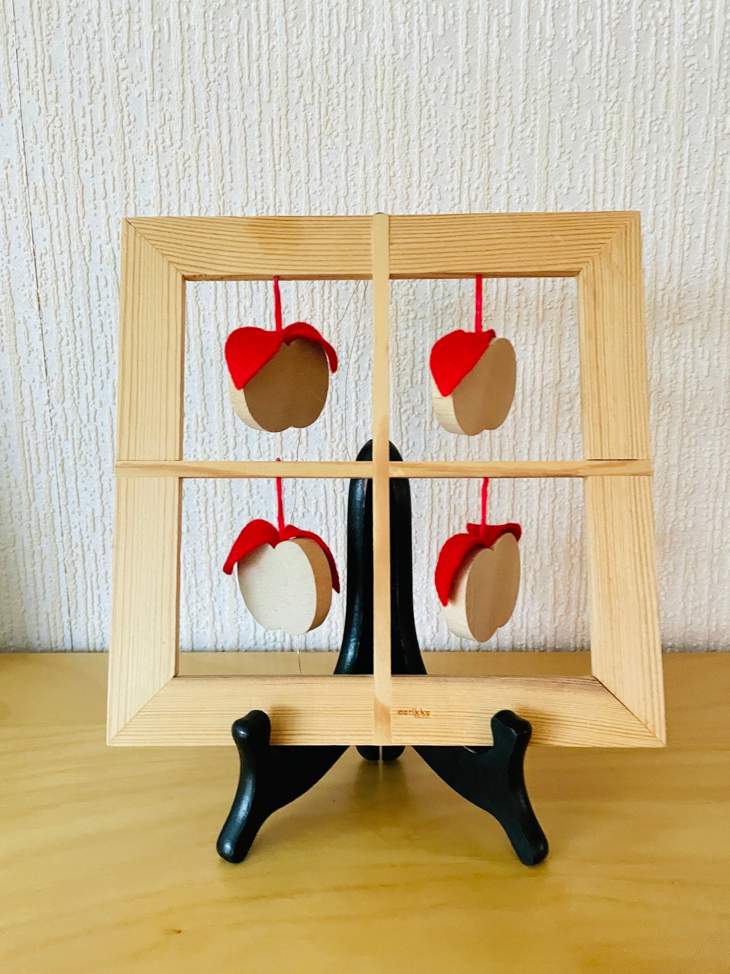 Aarikka/アーリッカ/木製/窓飾りオーナメント/リンゴ