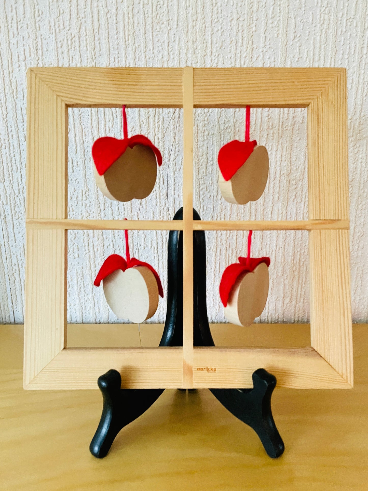 Aarikka/アーリッカ/木製/窓飾りオーナメント/リンゴ