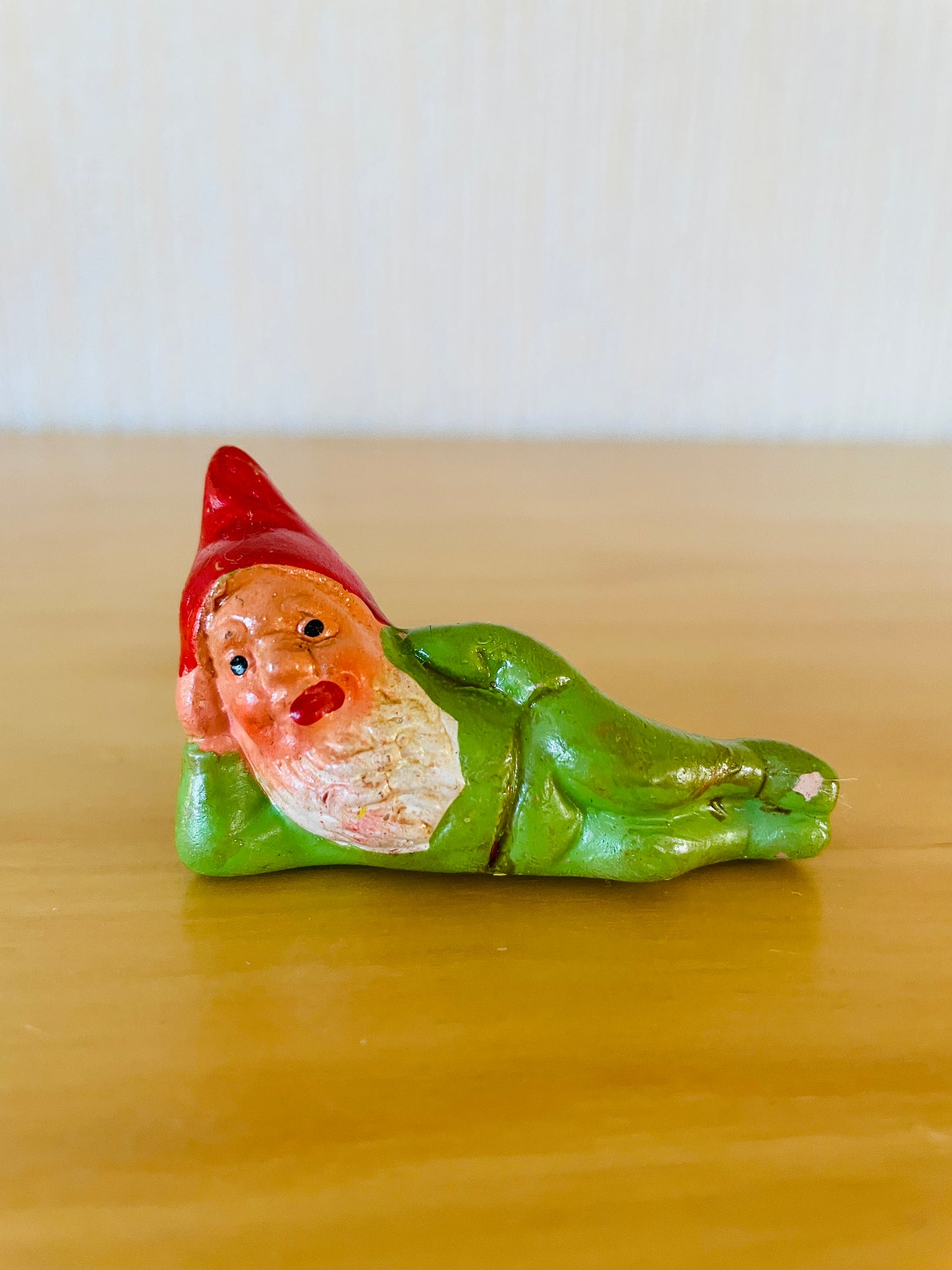 北欧のクリスマス/ヴィンテージ/寝そべりサンタさん/グリーン