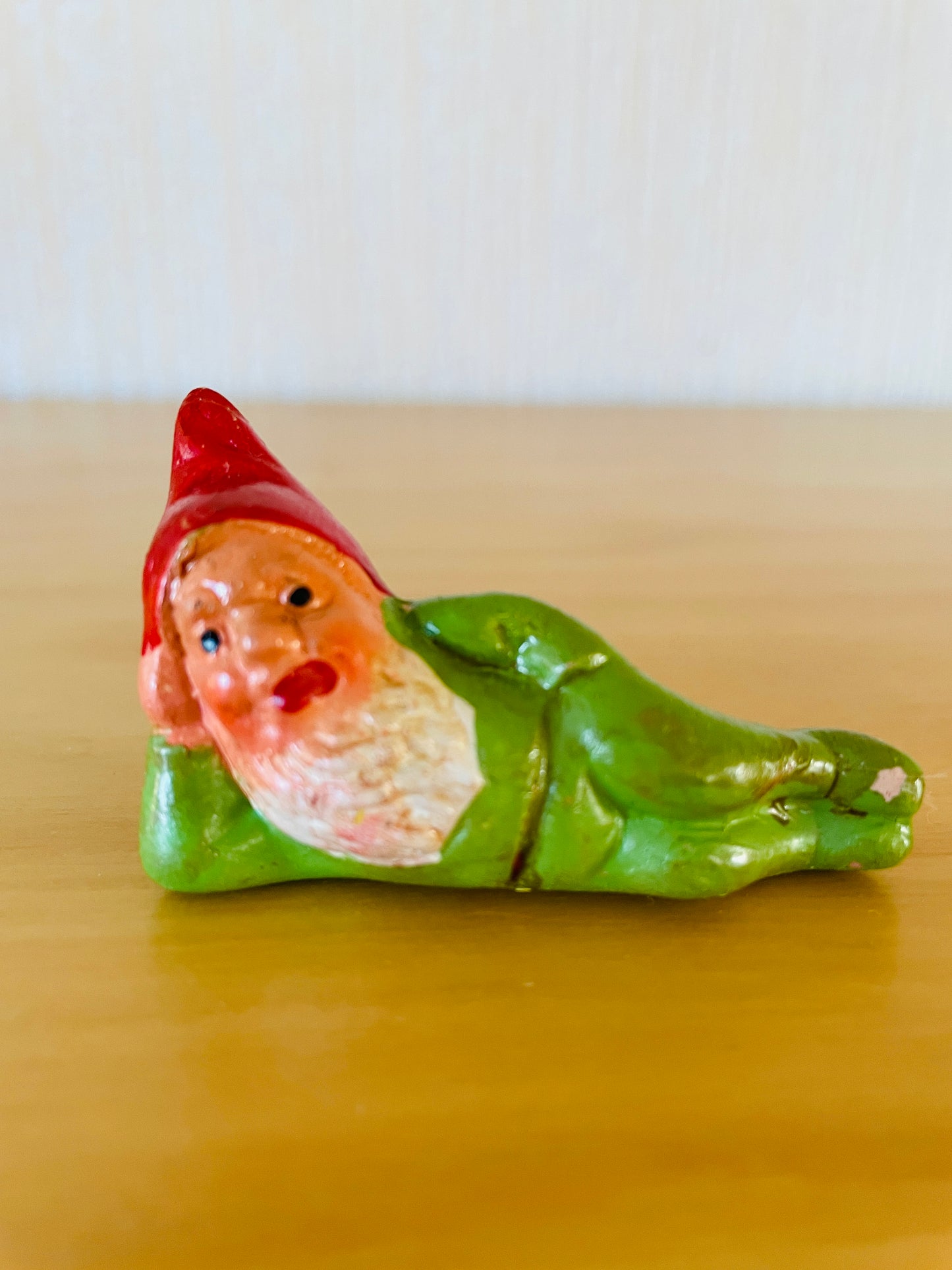 北欧のクリスマス/ヴィンテージ/寝そべりサンタさん/グリーン