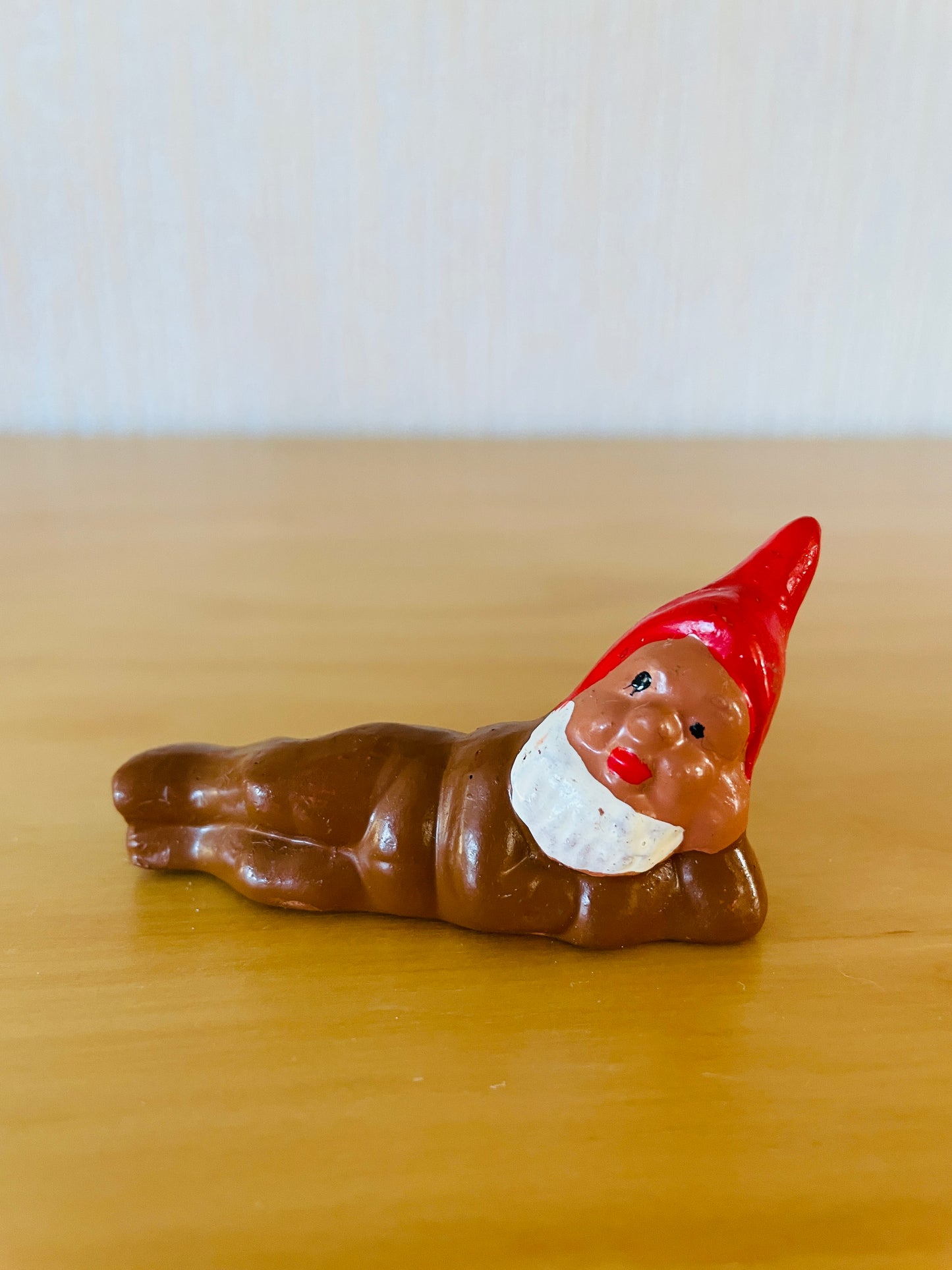 北欧のクリスマス/ヴィンテージ/寝そべりサンタさん/ブラウン