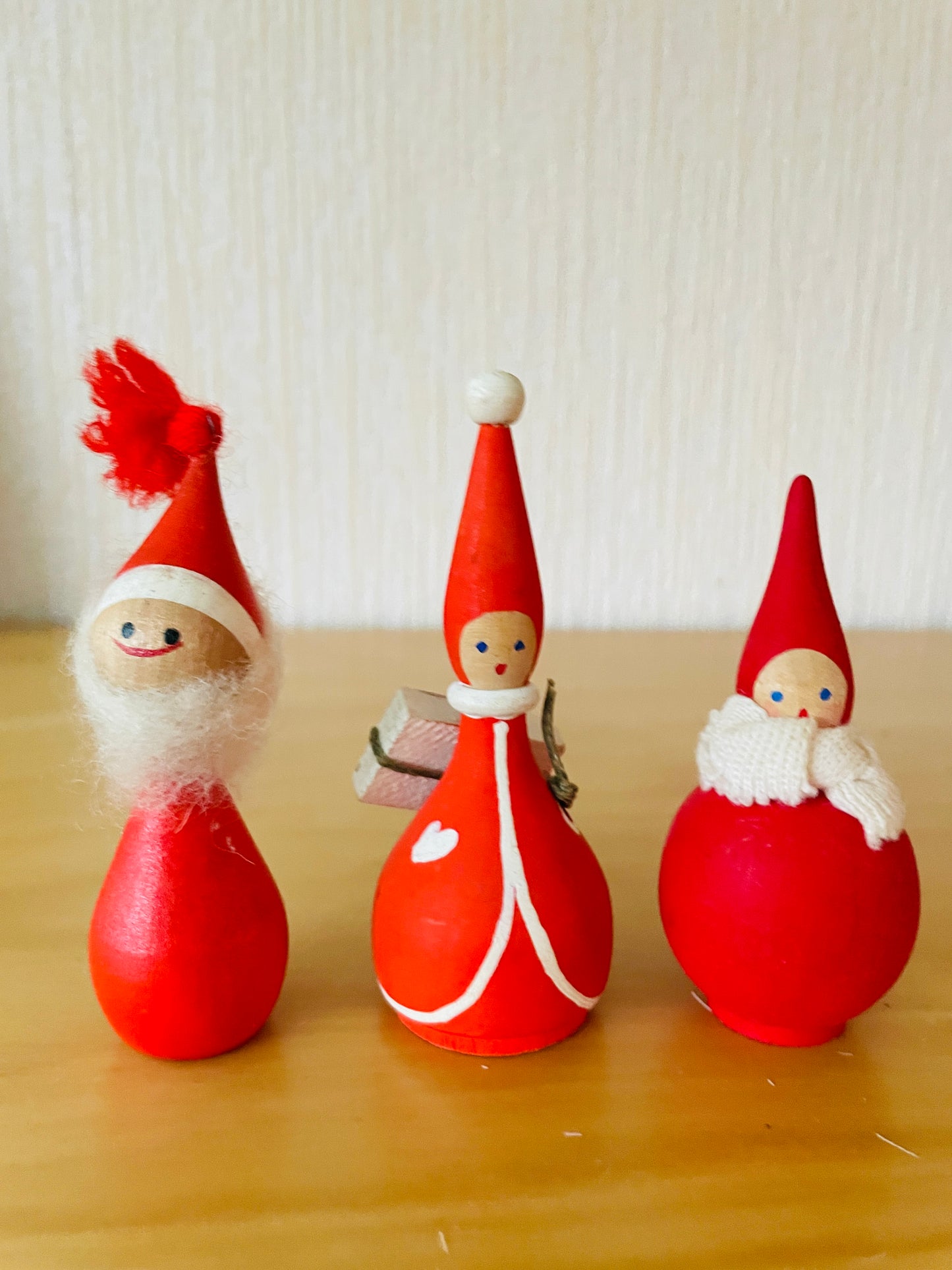 北欧のクリスマス/Svensk Hemslöjd//木製/可愛いトムテファミリー