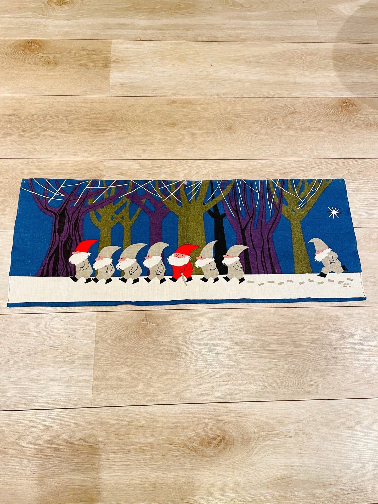 Jerry Roupe/ジェリー-ロウペ/ヴインテージ/トムテパレード/横長タペストリー、クロス/ブルー
