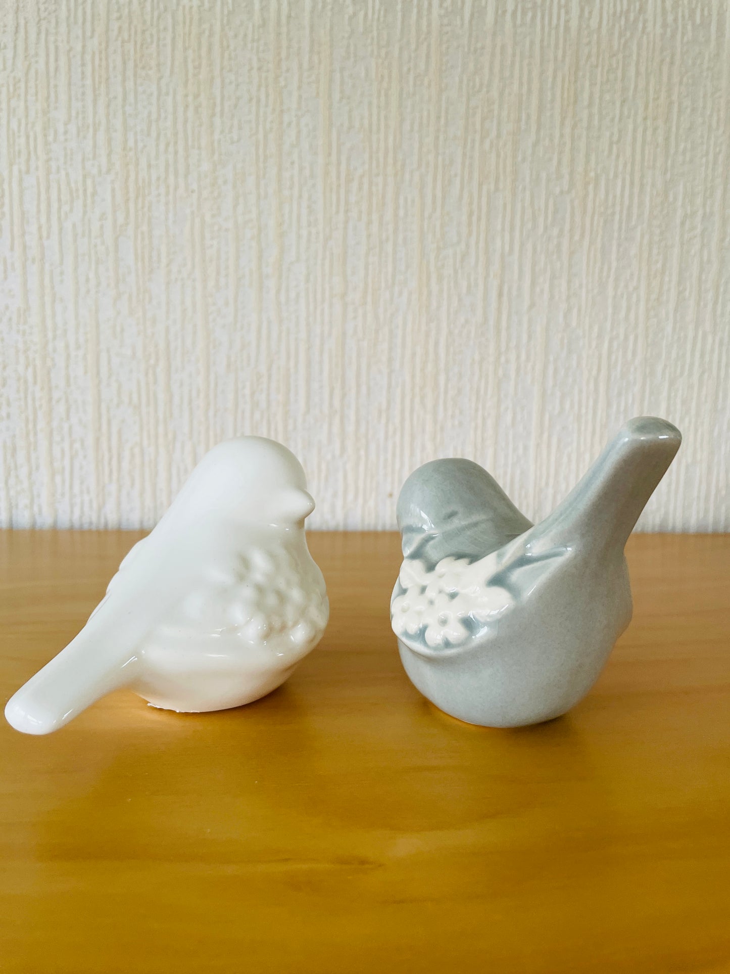 DECO/Rosa Ljung/Bird Figurines/Pastel Gray & White/Pair Set/No. 1