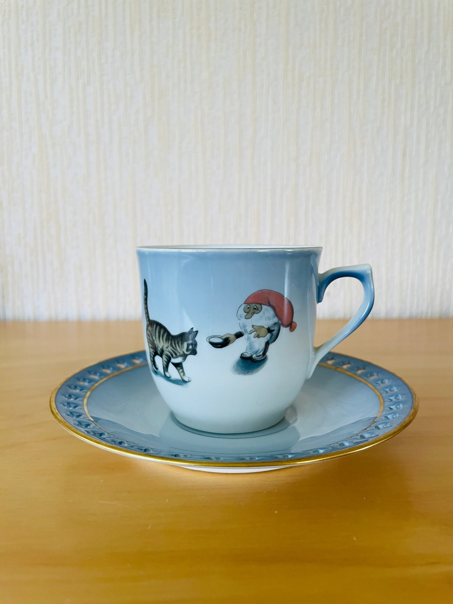 Bing & Grondahl / Original / Harald Wiberg / Tomte / Cup & Saucer, Plate / 3-piece set / Trio