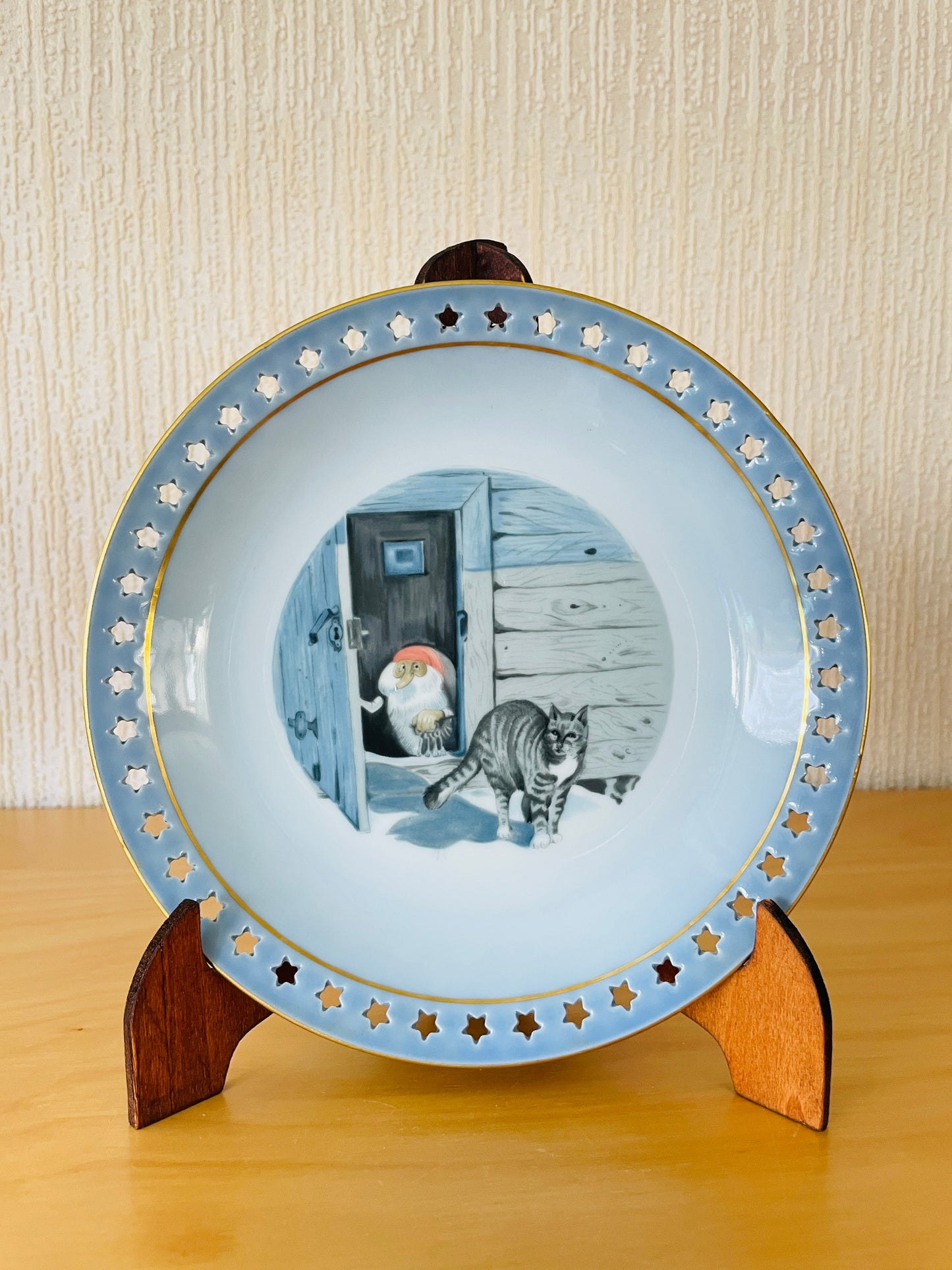 Bing & Grondahl / Original / Harald Wiberg / Tomte / Cup & Saucer, Plate / 3-piece set / Trio