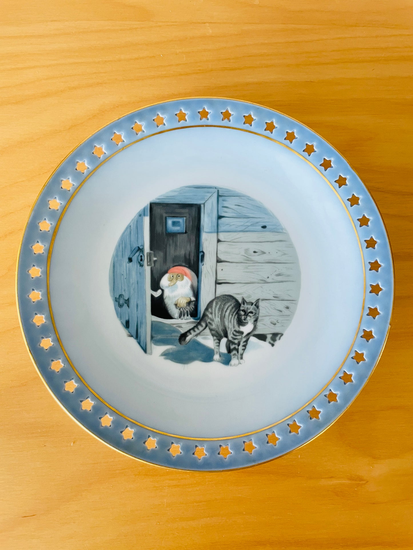 Bing & Grondahl / Original / Harald Wiberg / Tomte / Cup & Saucer, Plate / 3-piece set / Trio