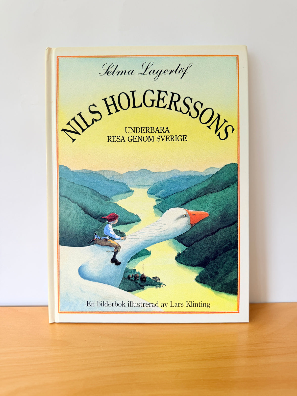 北欧ヴィンテージ絵本/Nils Holgerssons underbara resa genom Sverige/ニルスのふしぎな旅/セルマ.ローゲルーフ
