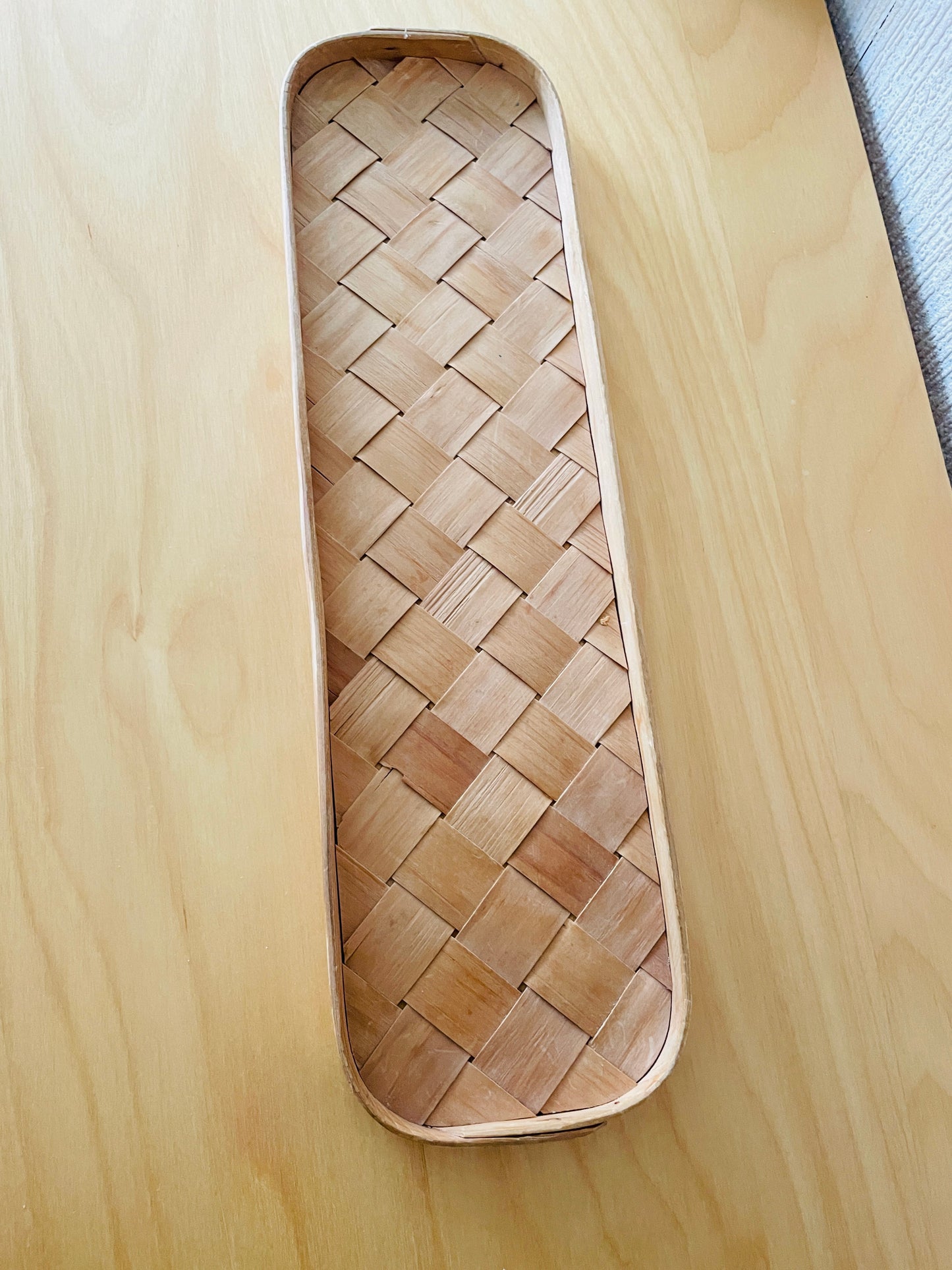 Northern European Traditional Handicraft Hemslöjd/Våmhus/Spånbricka
