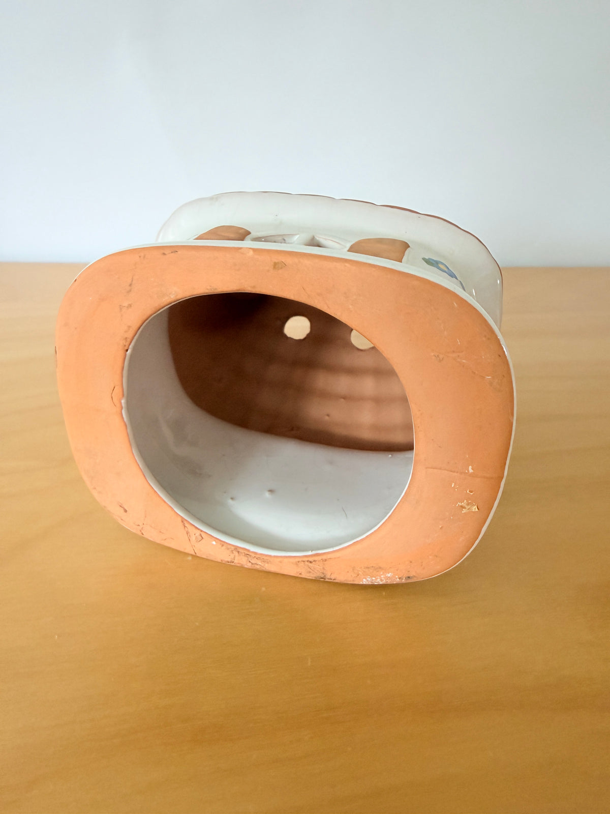 北欧ヴィンテージ/白い壁の煙突がある可愛いお家/キャンドルホルダー