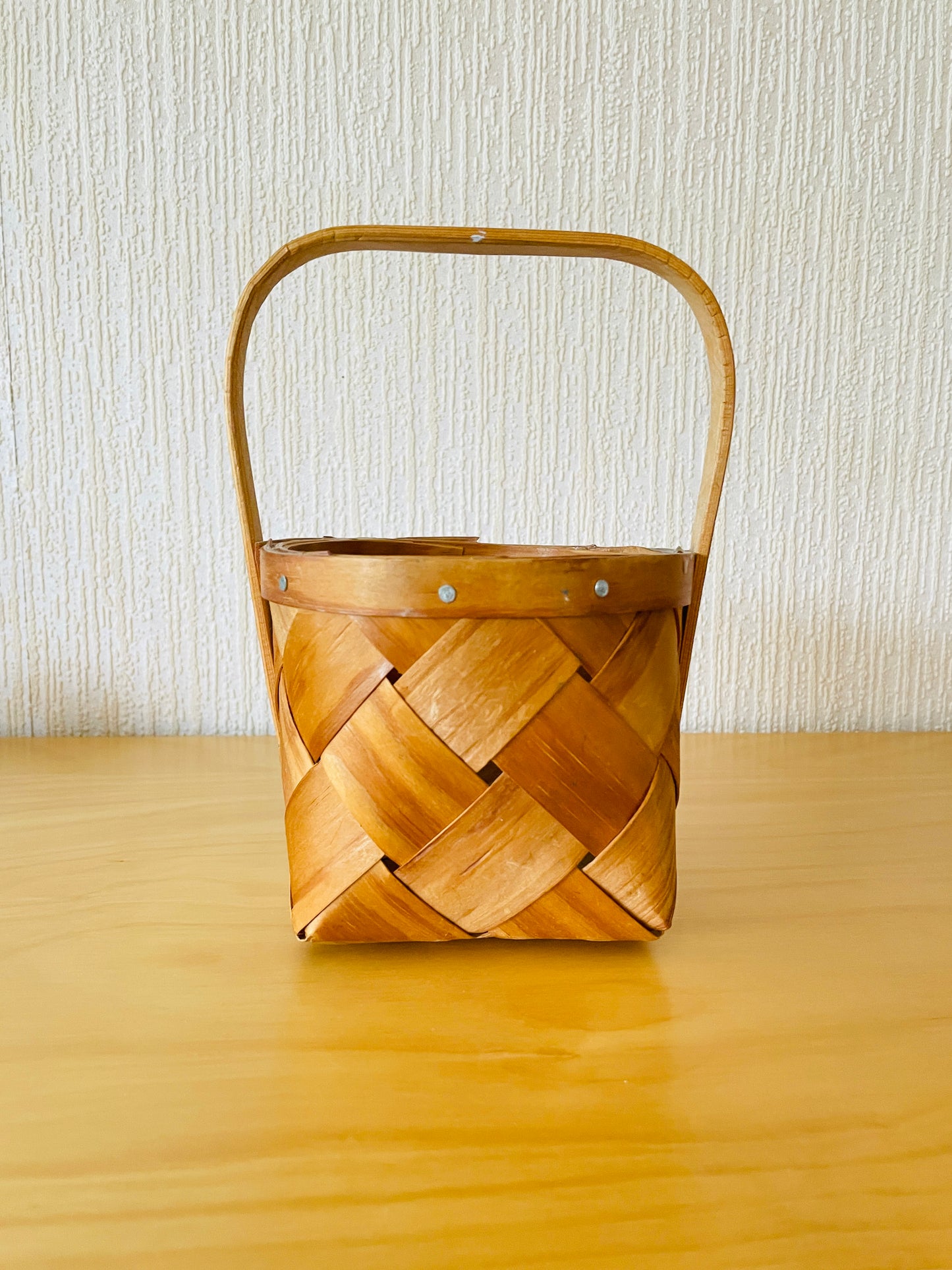 Traditional Scandinavian Craft / Spånkorg / Spånkorg / Våmhus / Handle