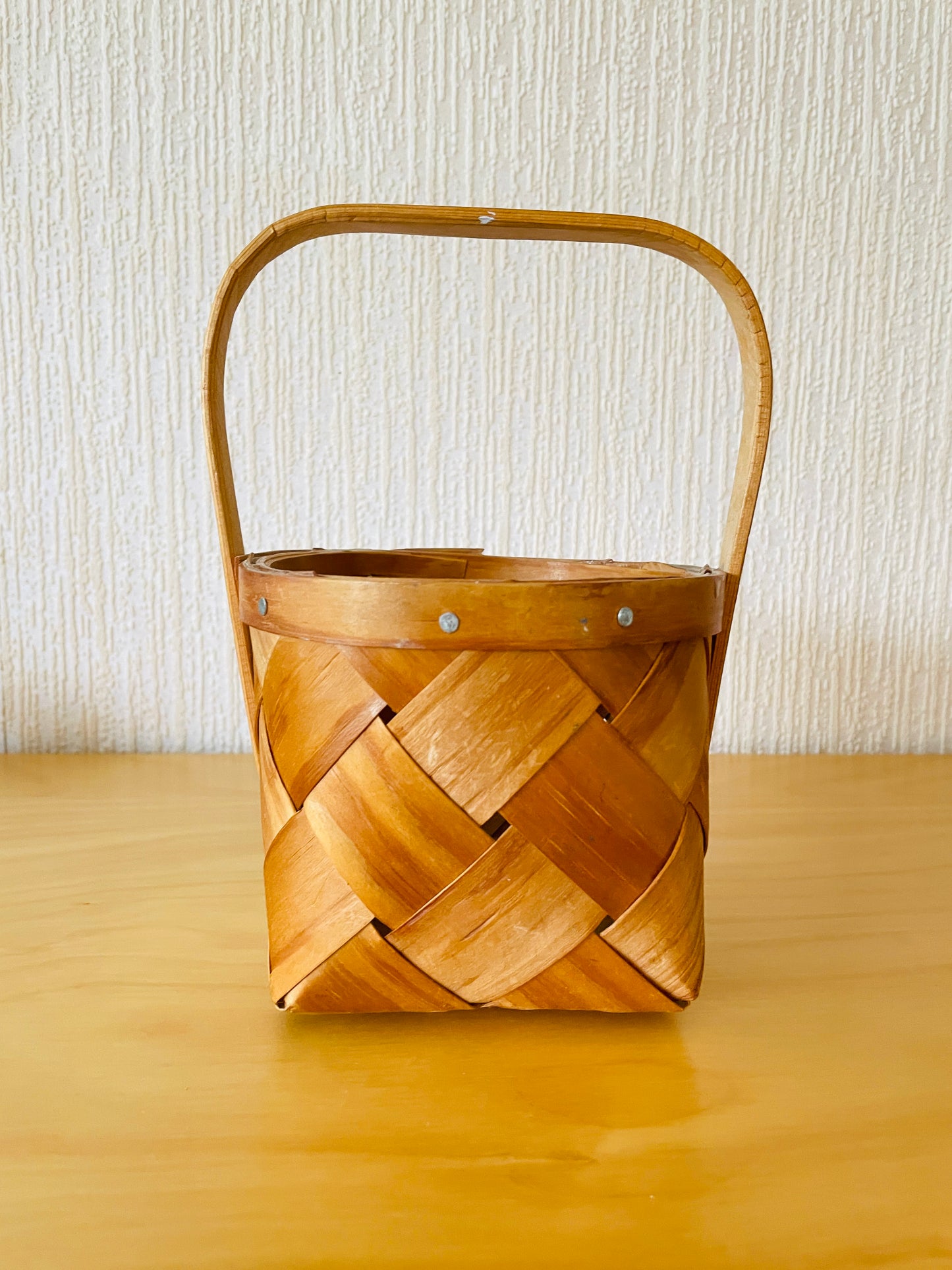 Traditional Scandinavian Craft / Spånkorg / Spånkorg / Våmhus / Handle