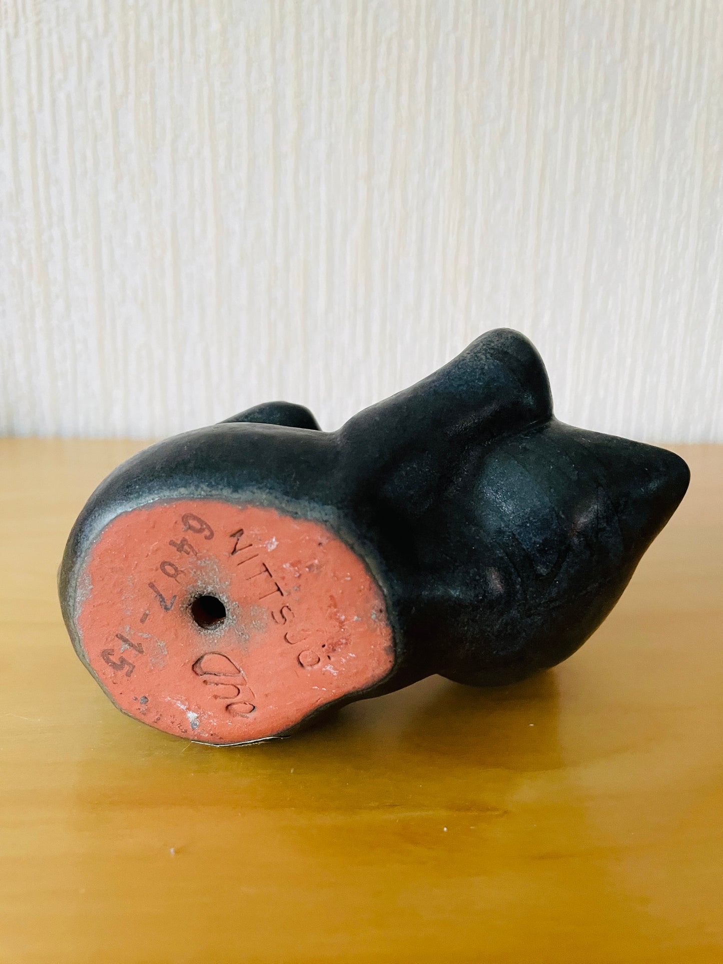 Nittsjö Keramik/Thomas Hellström/寝そべり子猫ちゃん