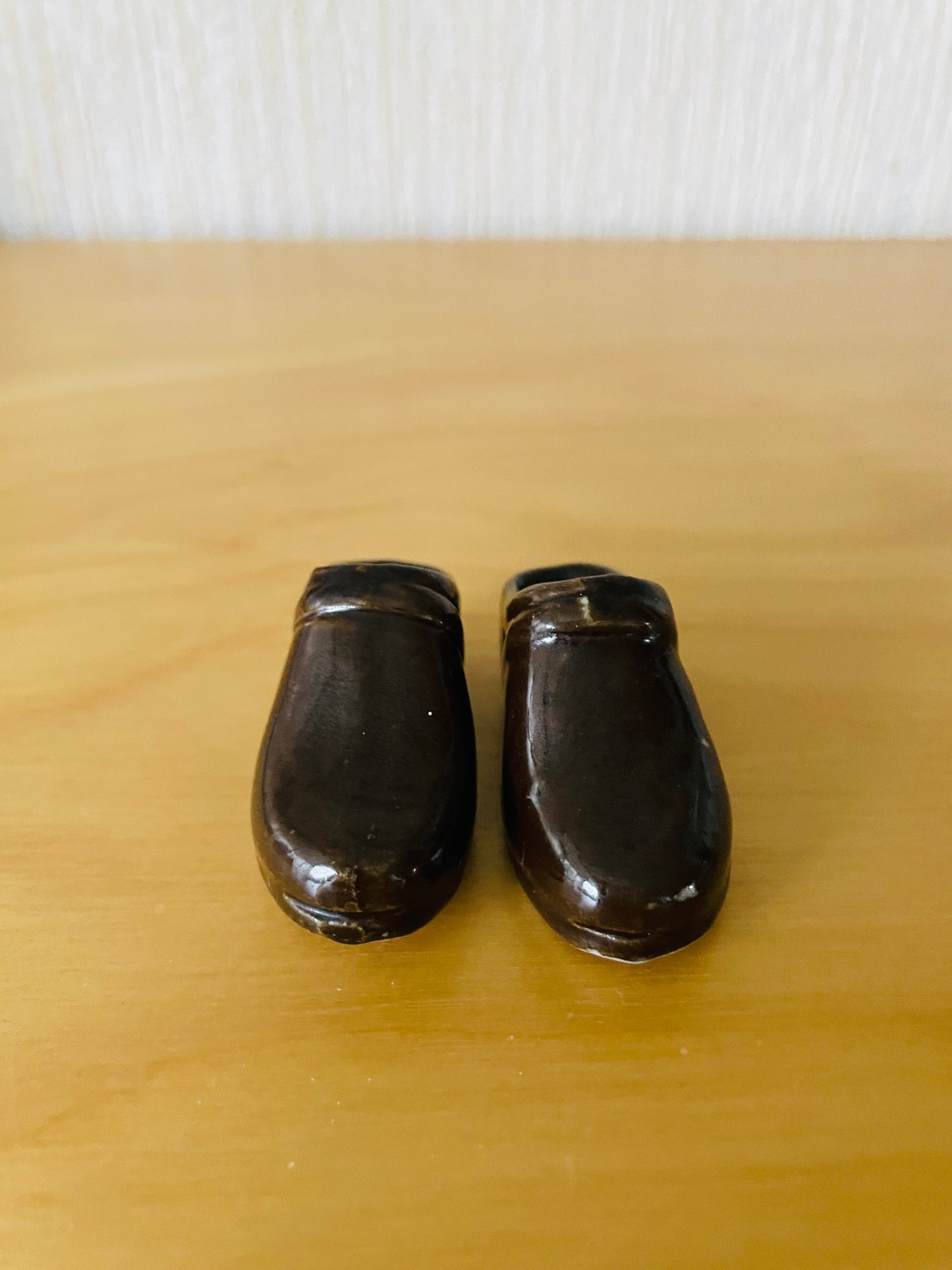 Höganäs Keramik//Höganäs Keramik/Gösta Holm/Gösta Holm/Miniature object/Ceramic clogs