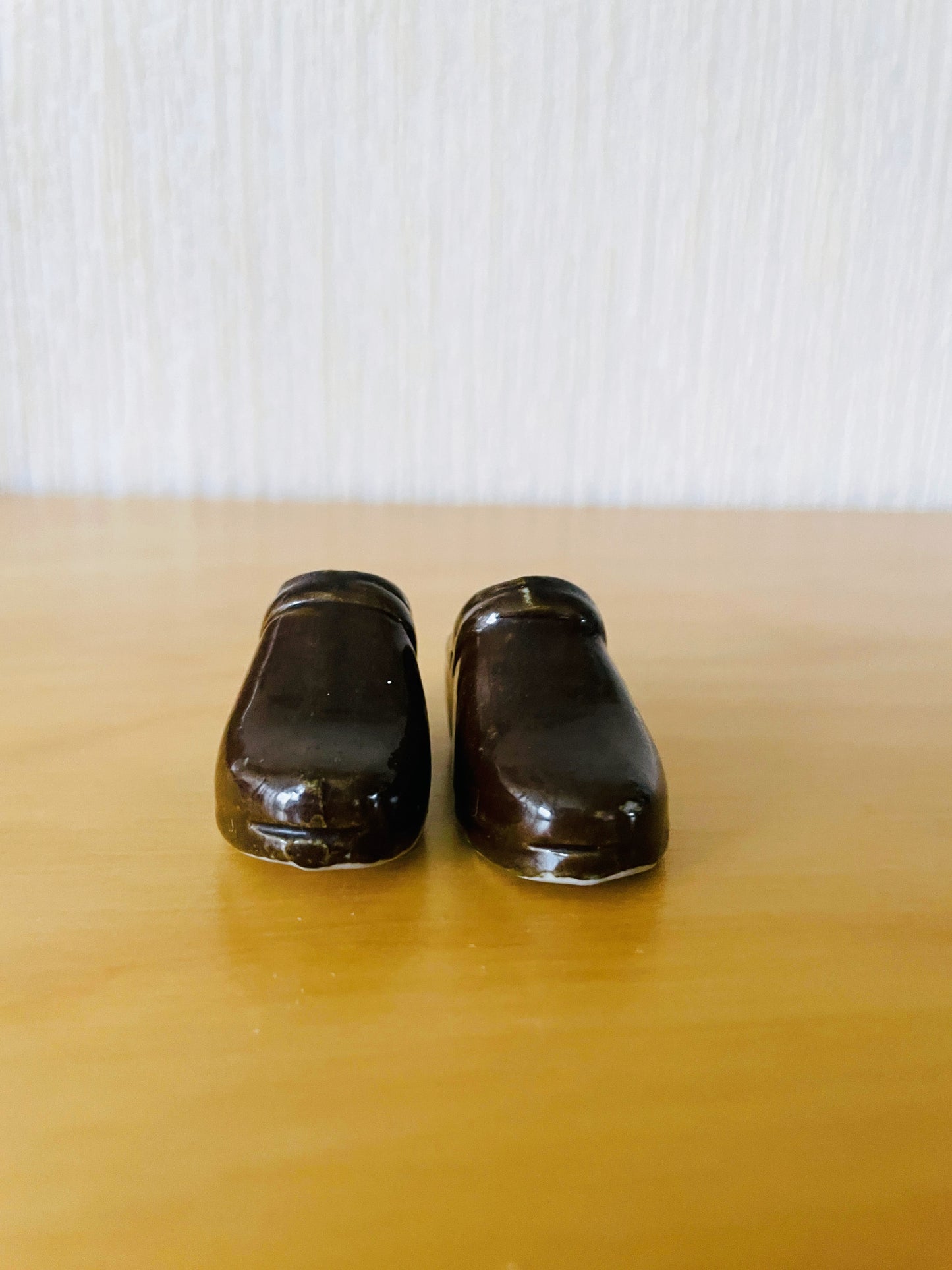 Höganäs Keramik//Höganäs Keramik/Gösta Holm/Gösta Holm/Miniature object/Ceramic clogs