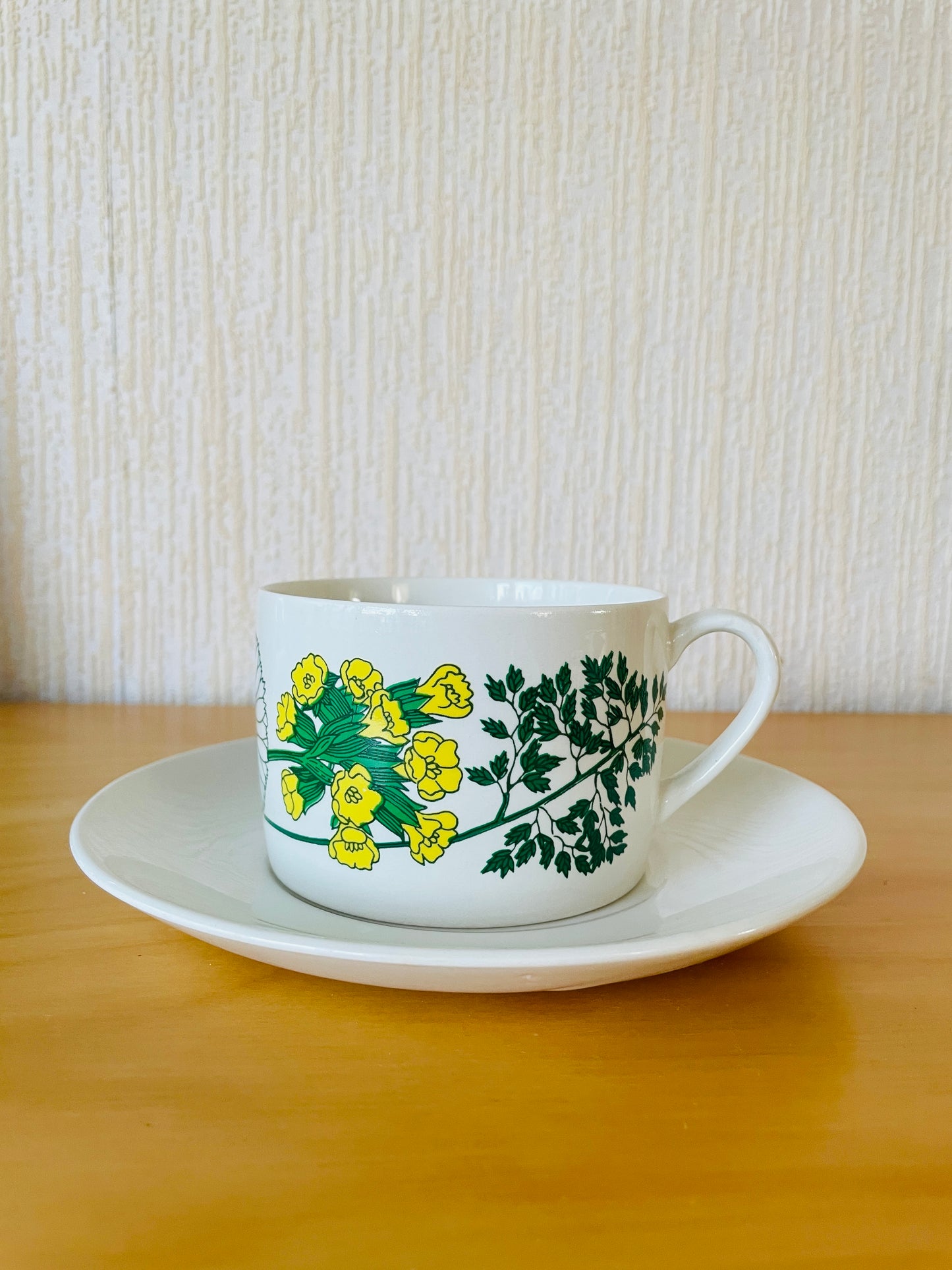 Flora/Flora/Carl Arne-Breger/Carl Arne-Breger/Teacup & fat/Äggkopp/Morgonset