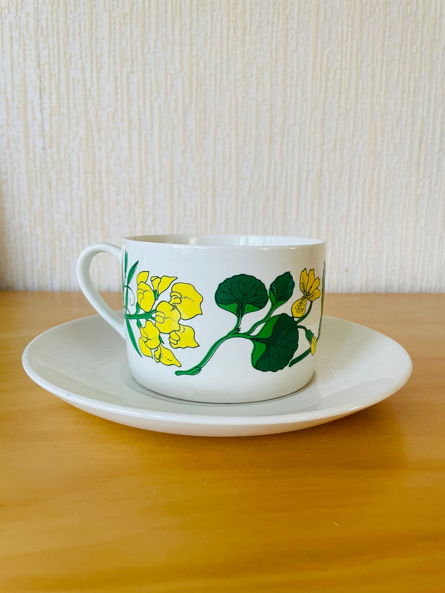 Flora/Flora/Carl Arne-Breger/Carl Arne-Breger/Teacup & fat/Äggkopp/Morgonset