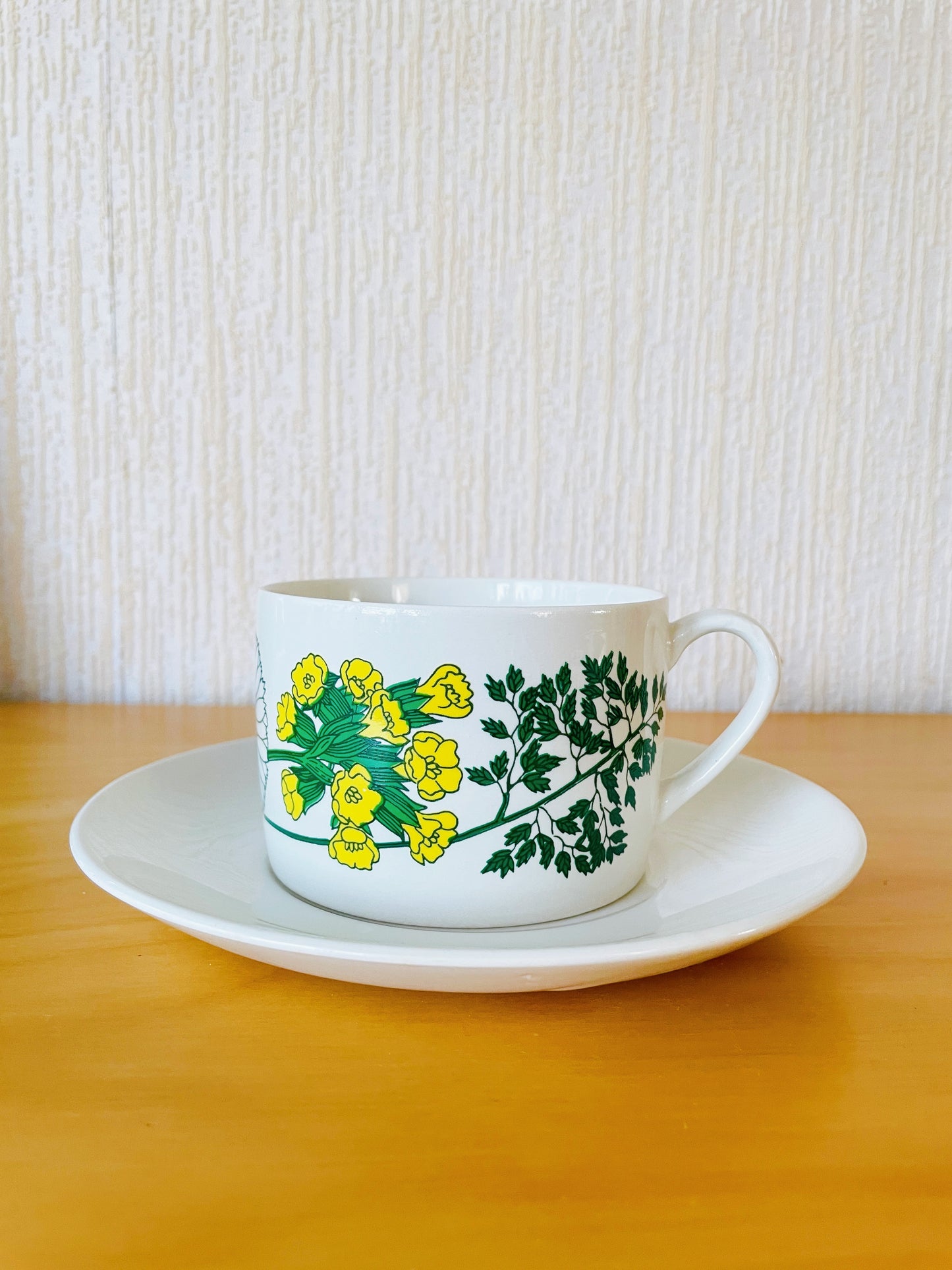 Flora/Flora/Carl Arne-Breger/Carl Arne-Breger/Teacup & fat/Äggkopp/Morgonset