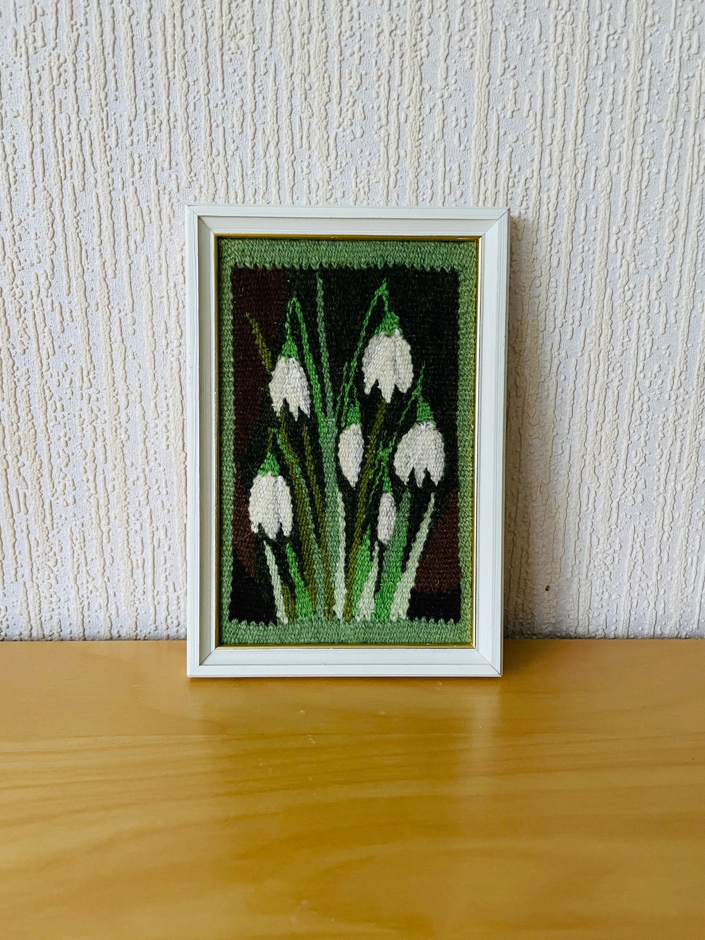 Scandinavian Traditional Handicraft / Flemish Weaving / Snowdrop / Framed