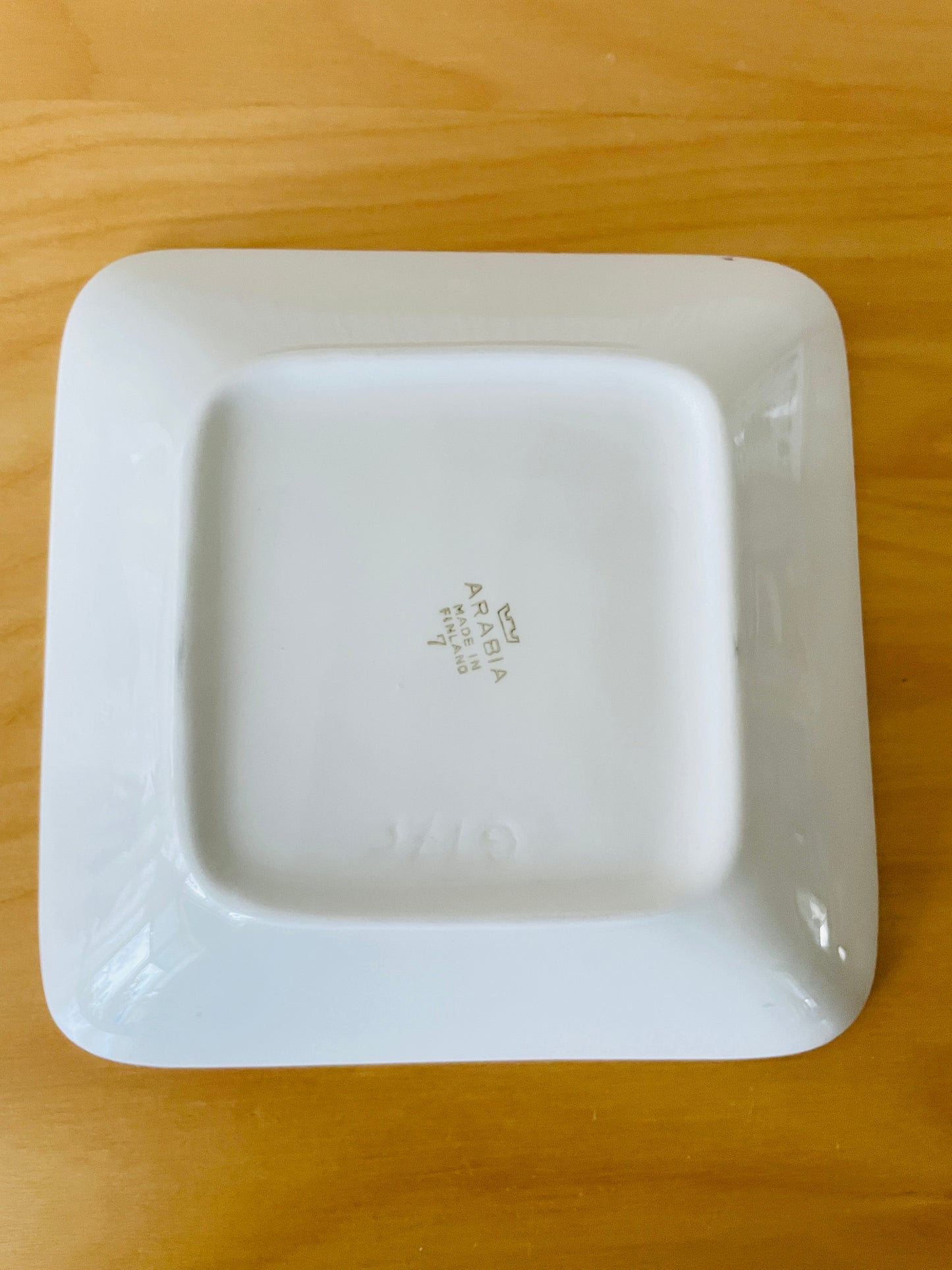 Arabia/Arabia/Raija Uosikkinen/Raija Uosikkinen/Emilia/Emilia/Square/Decorative Plate