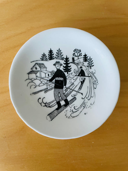 Arabia/Raija Uosikkinen/Emilia/Mini Decorative Plate/Winter/Skier