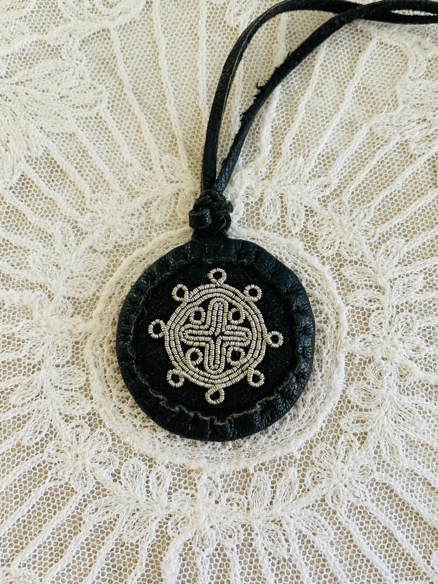 Scandinavian Vintage Accessory/Sameslöjd/Sami Traditional Craft/Pendant/Black
