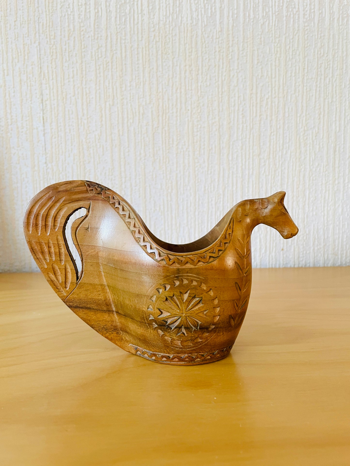 Nordisk svensk traditionell hantverk/Kåsa/Träkåsa/Hästformad