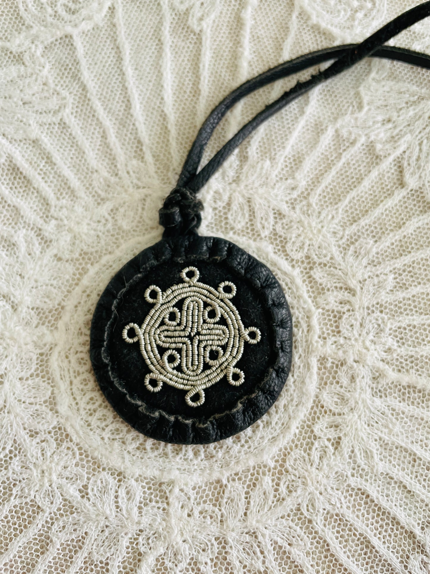 Scandinavian Vintage Accessory/Sameslöjd/Sami Traditional Craft/Pendant/Black