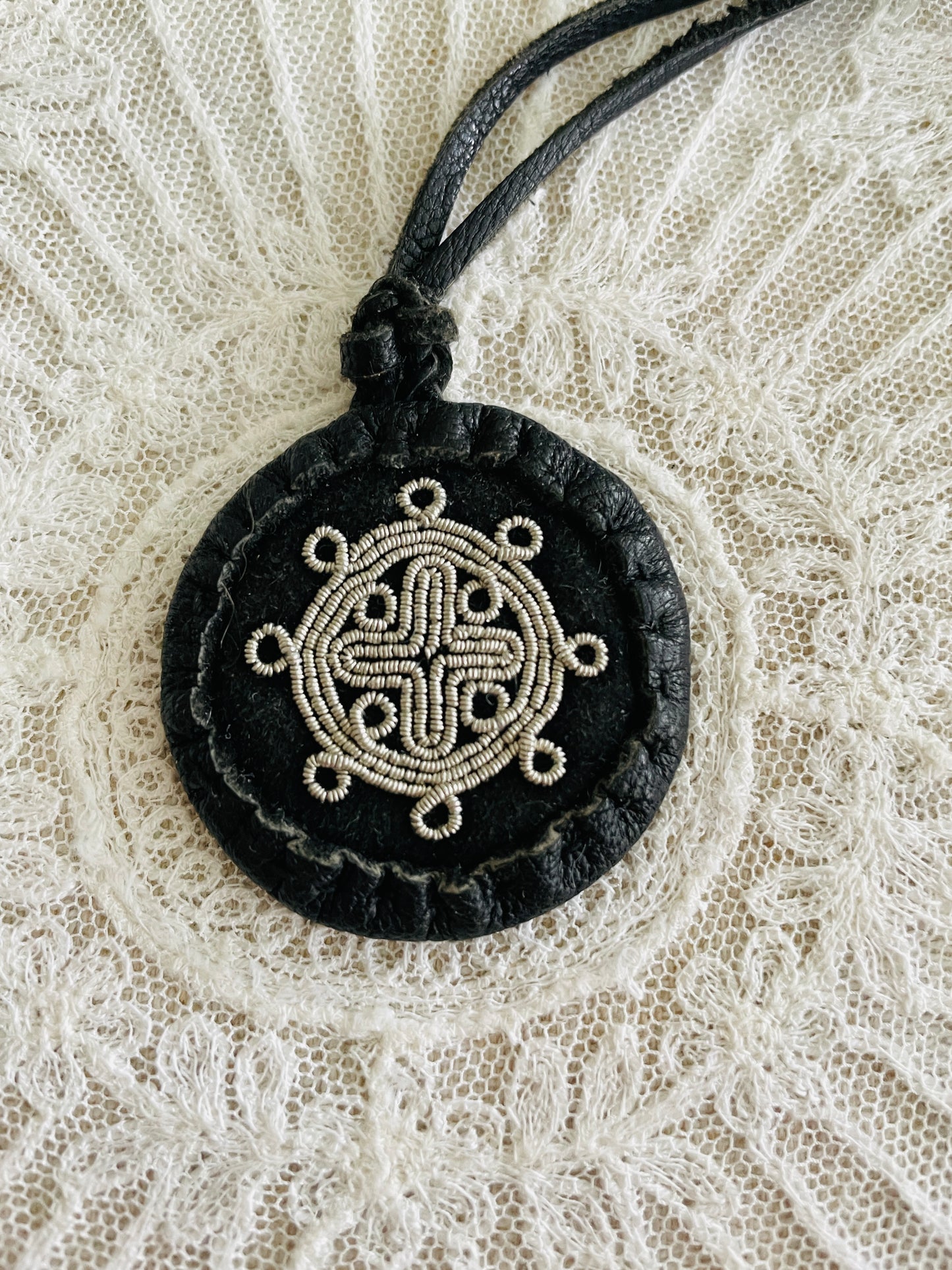 Scandinavian Vintage Accessory/Sameslöjd/Sami Traditional Craft/Pendant/Black