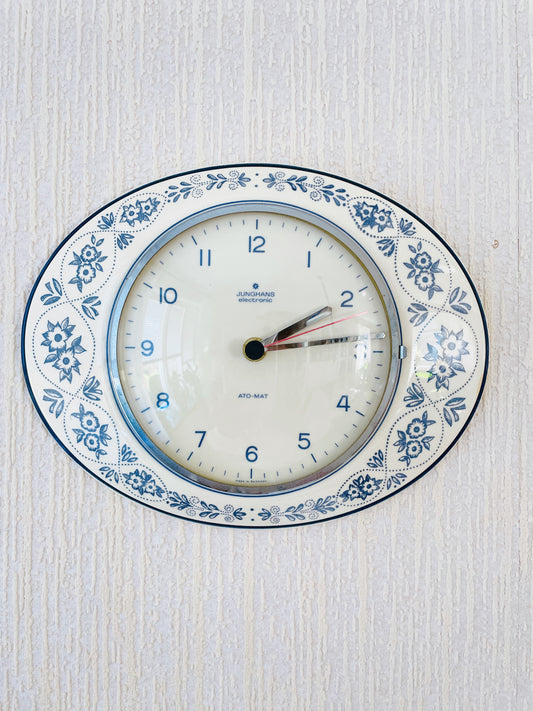 Junghans/ユンハンス/陶器の壁掛け時計/ブルーの小花