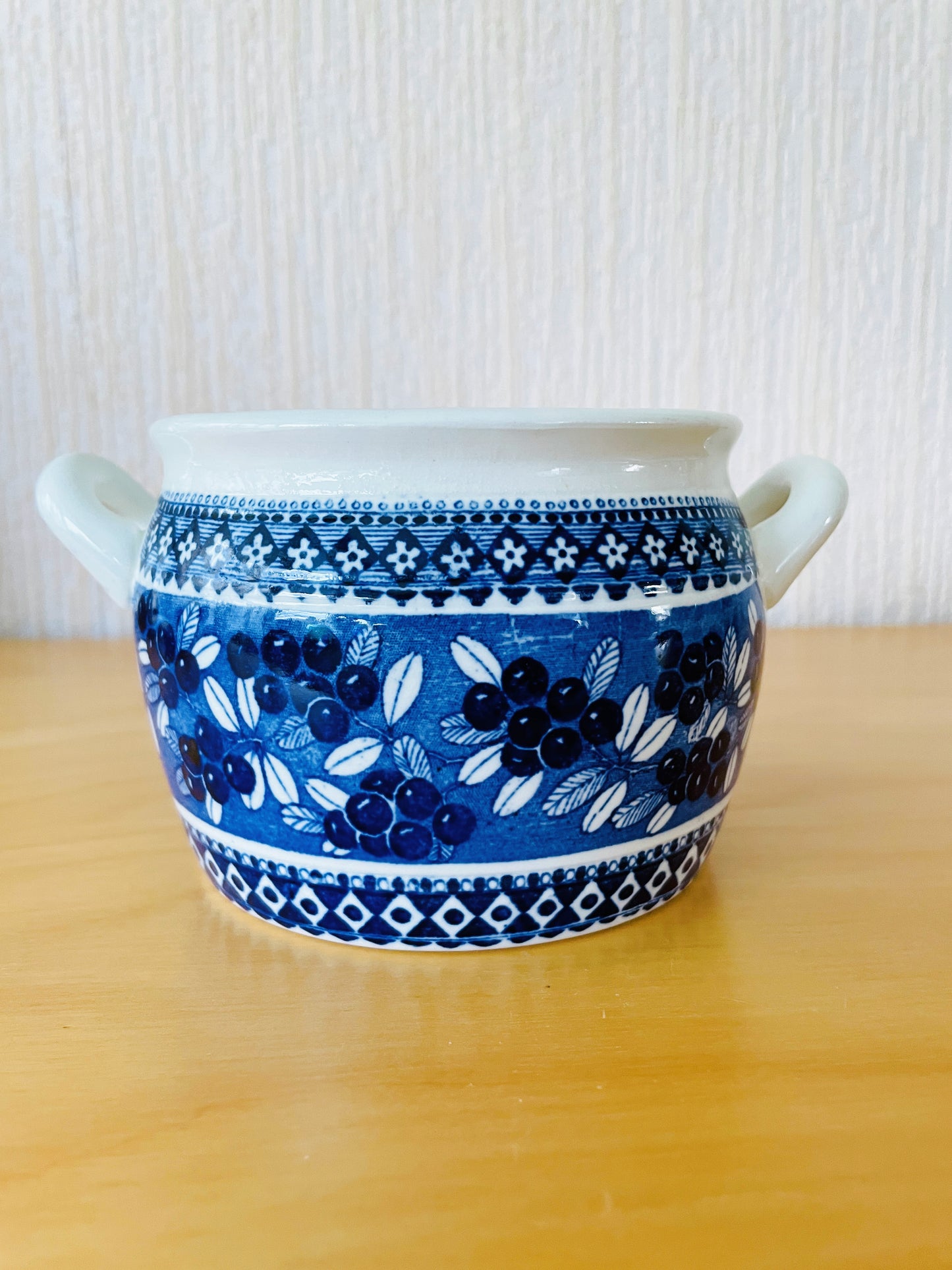 Arabia/Arabia/Raija Uosikkinen/Raija Uosikkinen/Jam Pot/Flower Vase/Blueberry Pattern