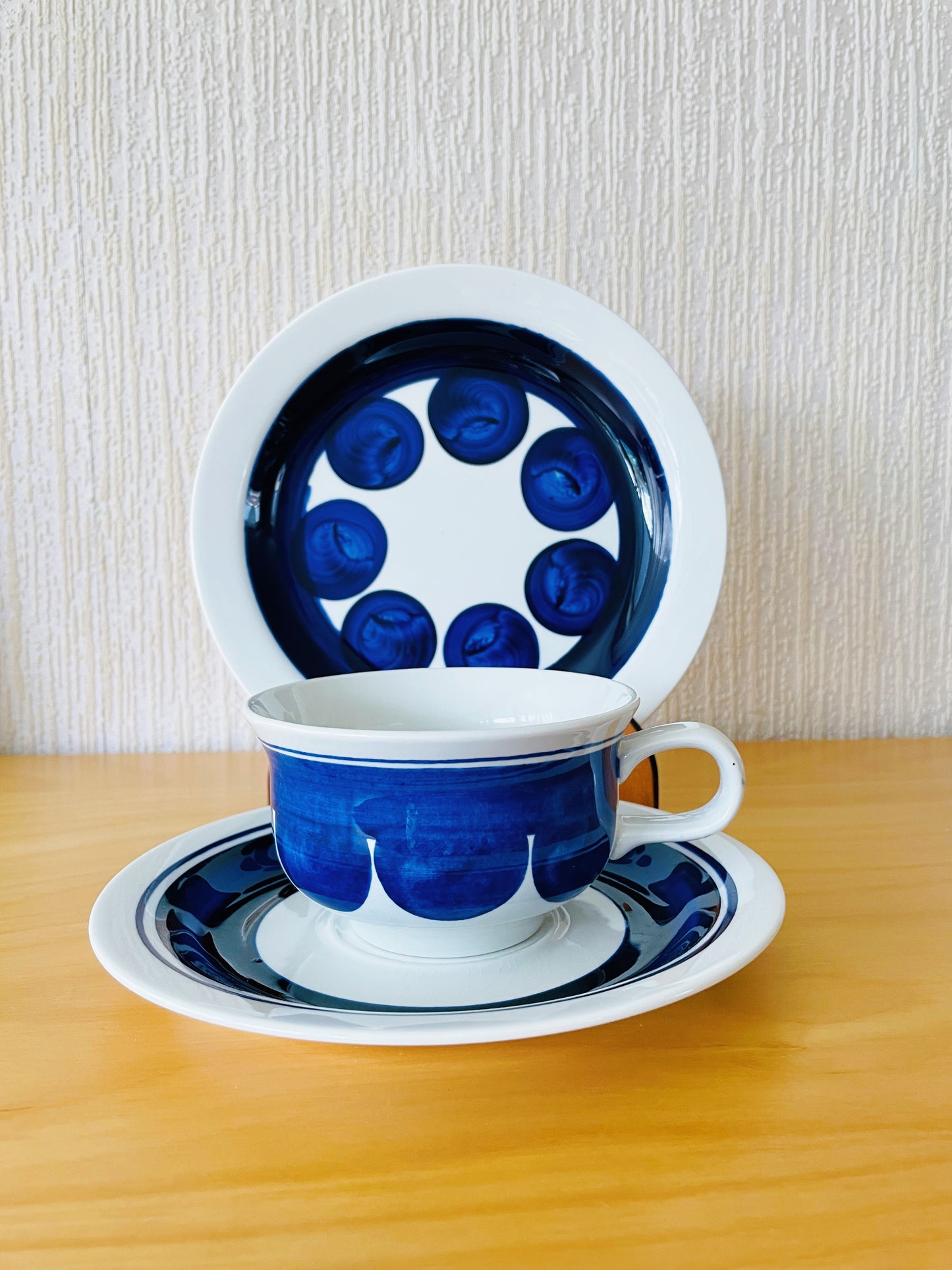 Rörstrand/Rörstrand/Ingegerd Persson/Ingegerd Persson/Colette/Colette/Teacup & Saucer, Plate/No. 2