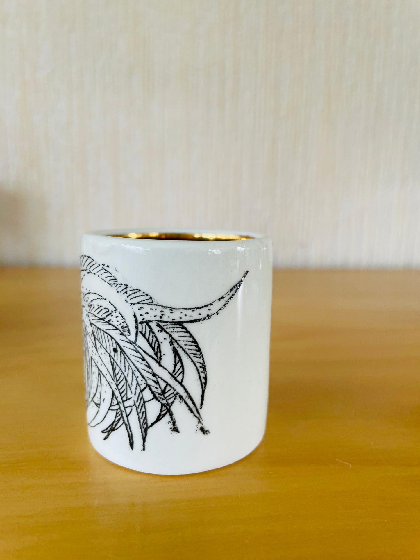 Arabia/Arabia/Gunvor Olin-Grönqvist/Gunvor Olin-Grönqvist/Rooster Egg Cup/Gold