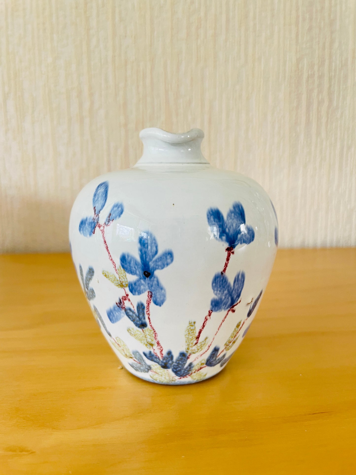 Laholm Keramik/Laholm Ceramics/Båsippa/Hepatica/Single Flower Vase