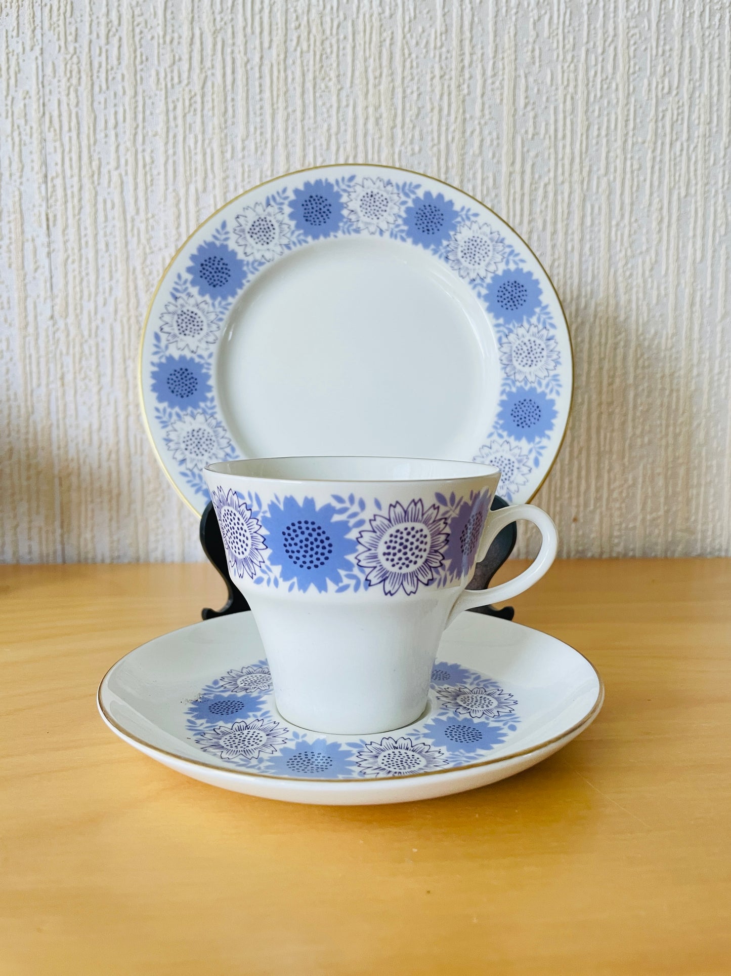 Arabia/Heili/Cup & Saucer, Plate/3-piece Set/Trio