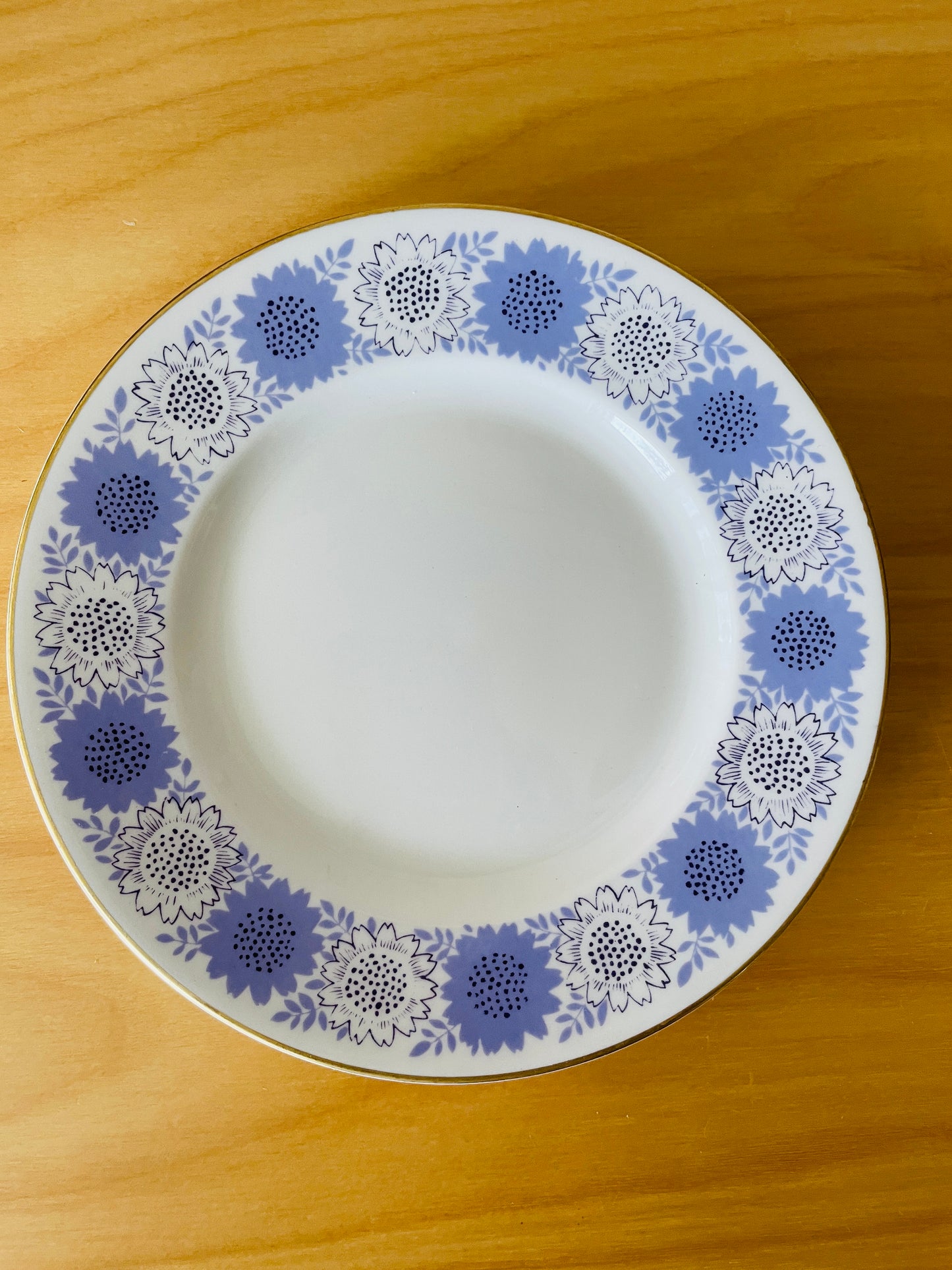 Arabia/Heili/Cup & Saucer, Plate/3-piece Set/Trio
