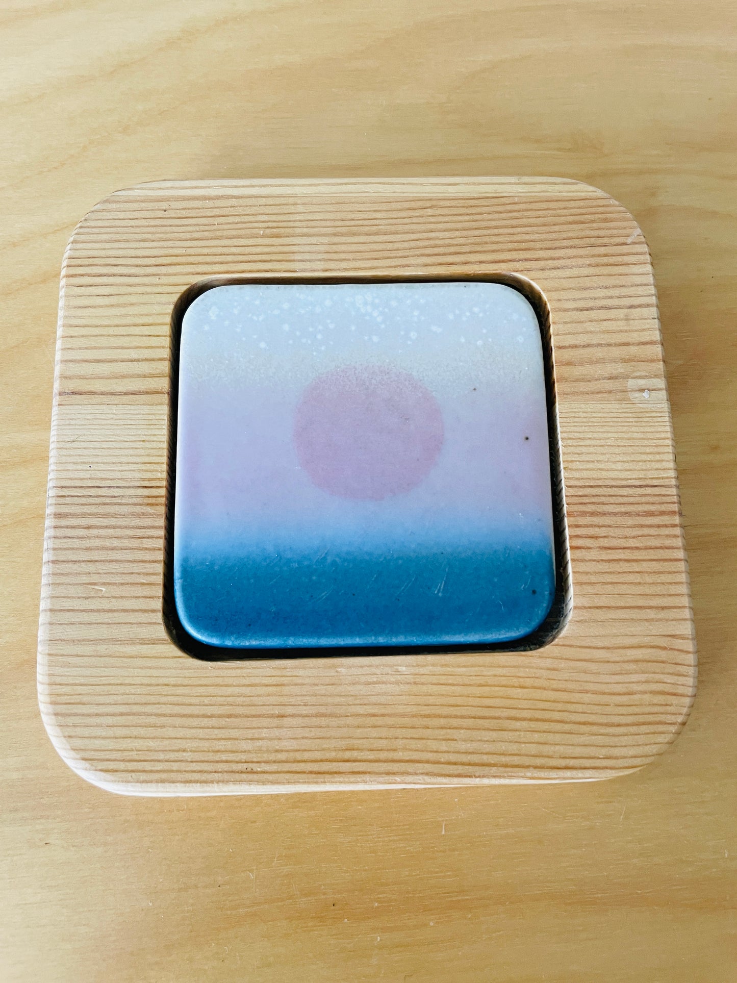 Pentik Finland/Pentik/Kristina Sannio/Kristina Sannio/Aurora Borealis/Aurora Borealis/ceramic tile with wooden frame