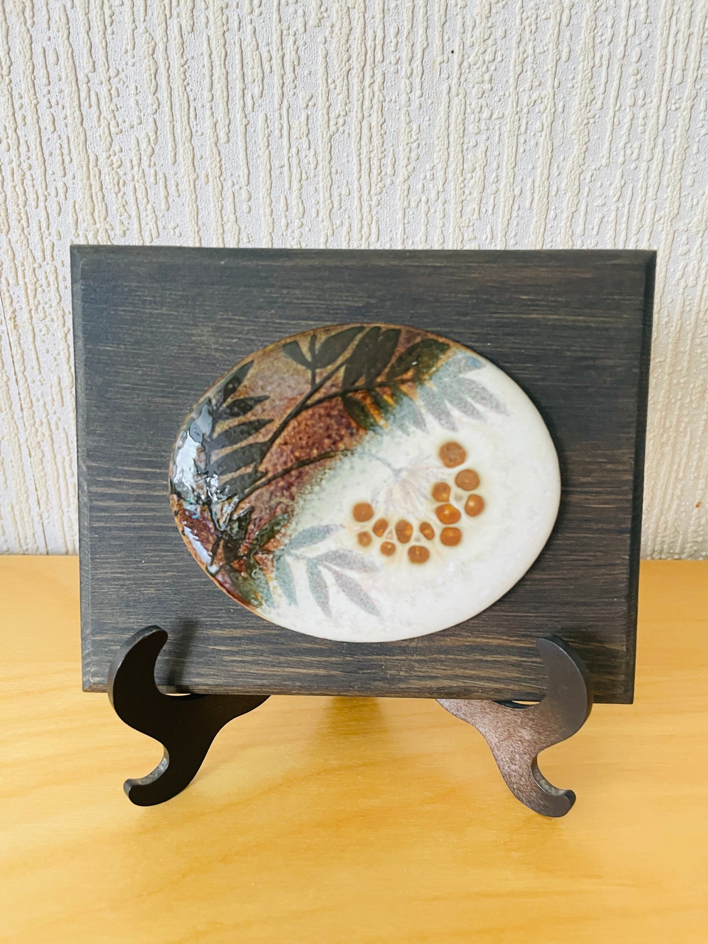 Pentik Finland / Pentik / Kristina Sannio / Kristina Sannio / Lapplands Rön / Mountain Ash / Ceramic tile with wooden frame