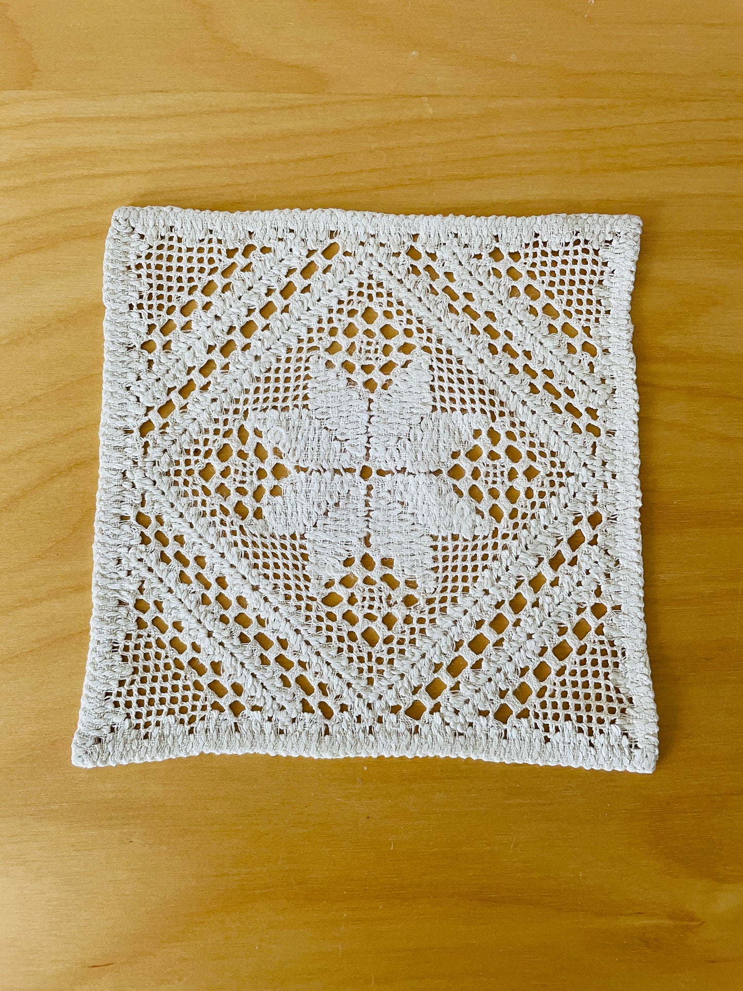 Traditional Nordic Crafts / Näversöm / Crochet Lace / Set of 3