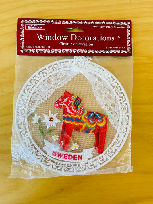 北欧ヴィンテージ雑貨/Dalahäst/ダーホース/Fönster Smycken/ハンドメイド/レースの窓飾り/新品未使用品