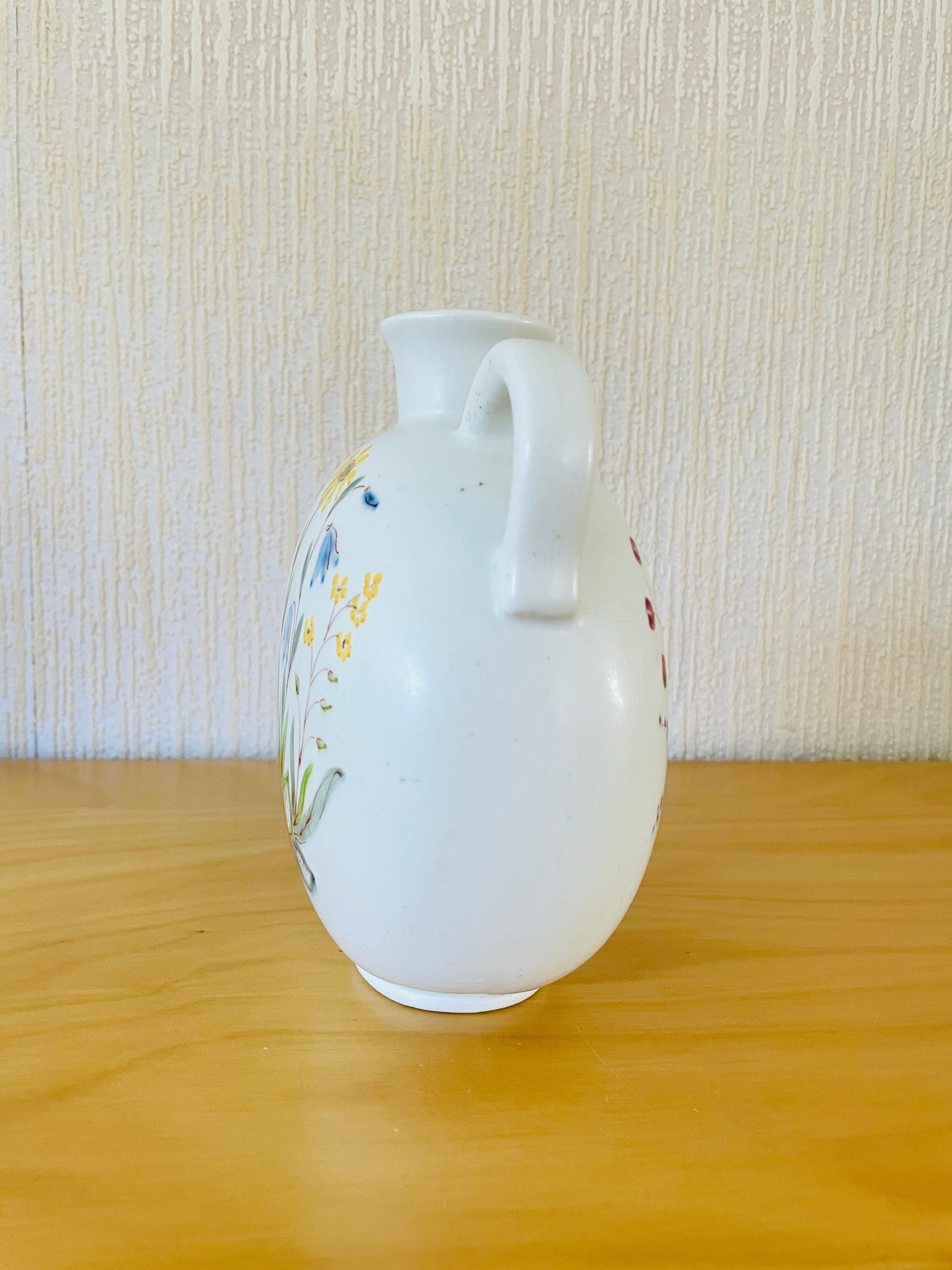Rörstrand/Lars Thoren/Vase/Flowers blooming in a Nordic field