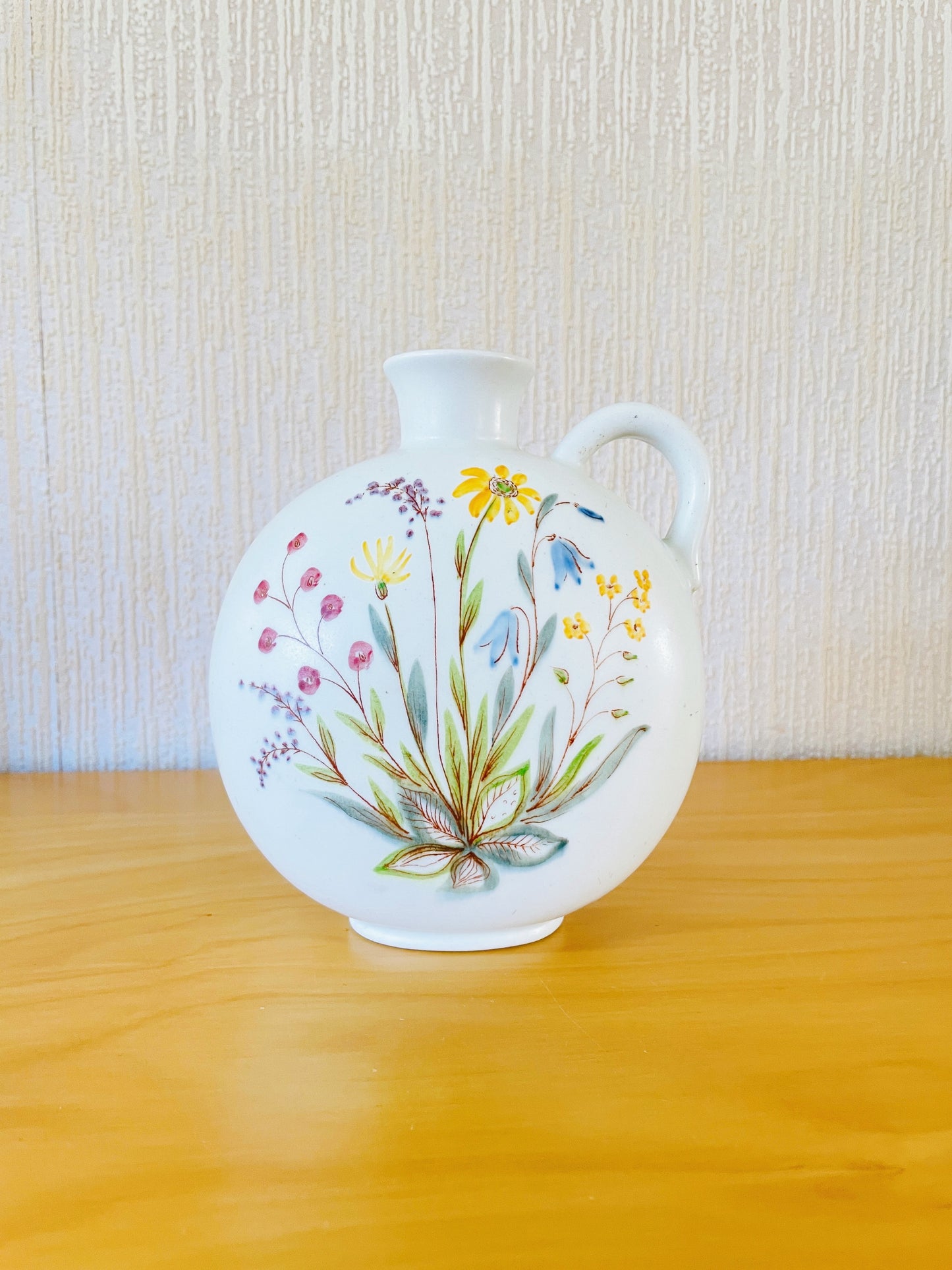 Rörstrand/Lars Thoren/Vase/Flowers blooming in a Nordic field