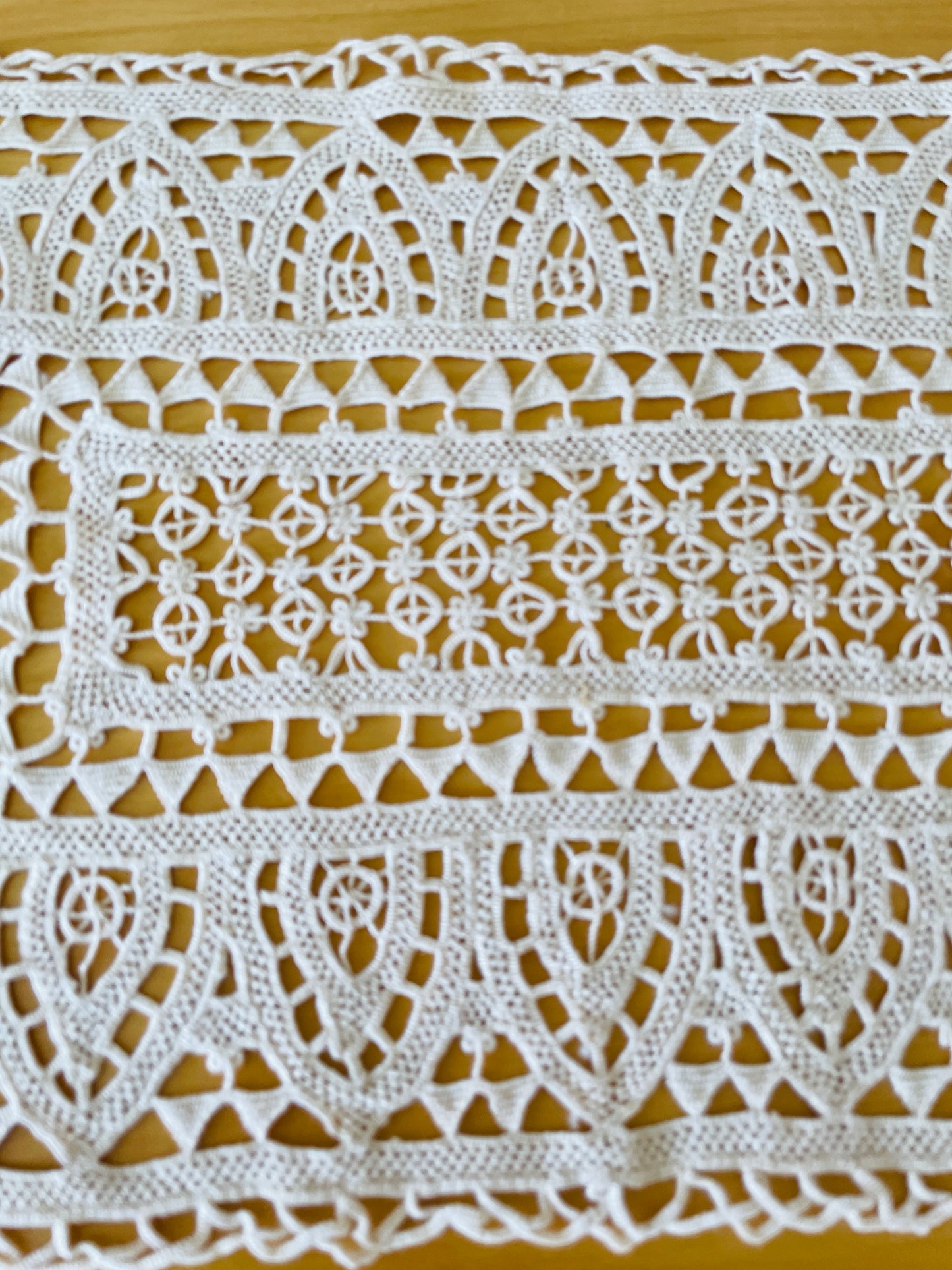 Vintage Lace / Handmade / Natural Beige