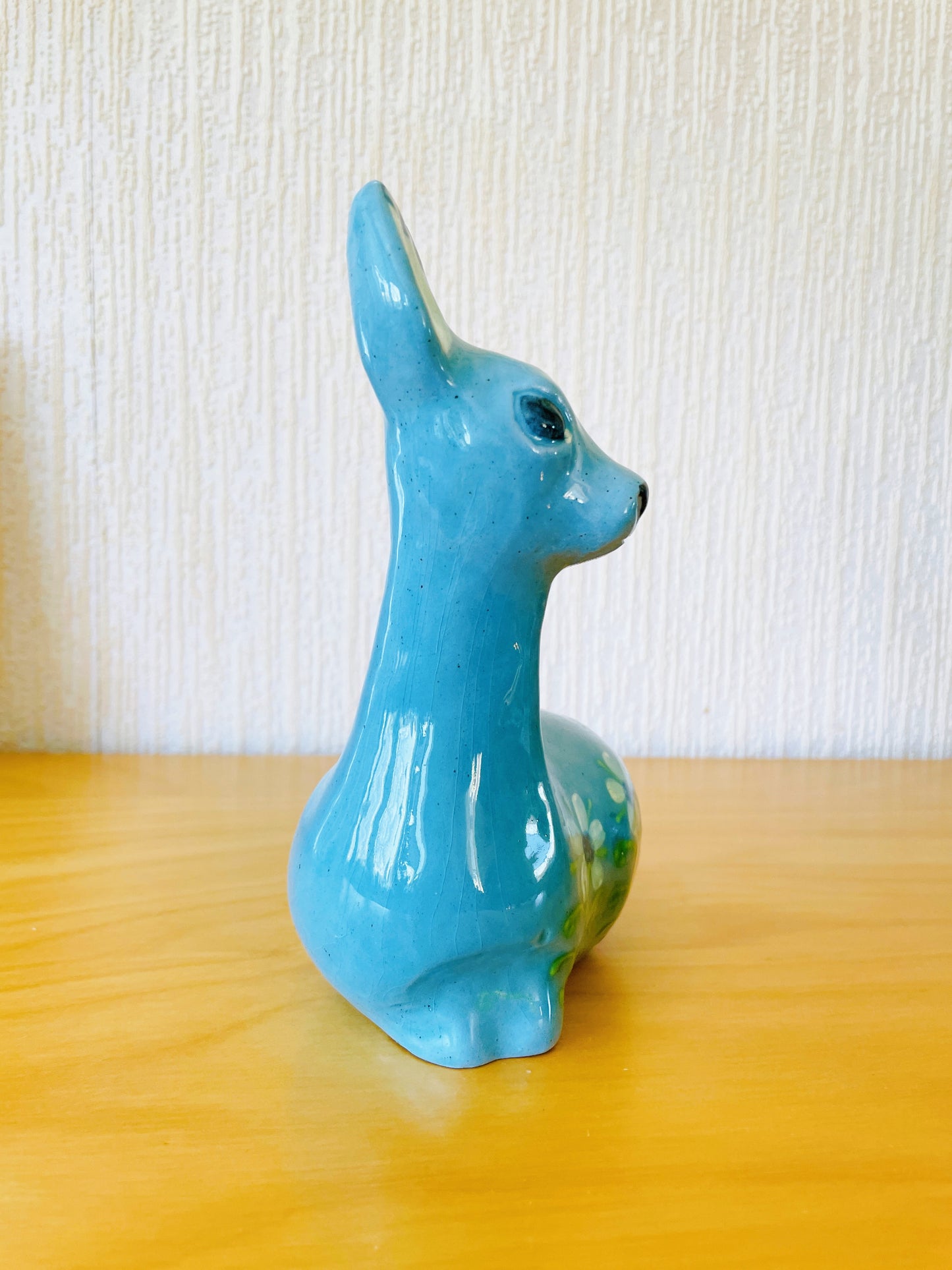 Nittsjö Keramik/ニットシュー.セラミック/Thomas Hellström/トーマス.ヘルストローム/お花柄のハートのおしりが可愛い小鹿のバンビのオブジェ