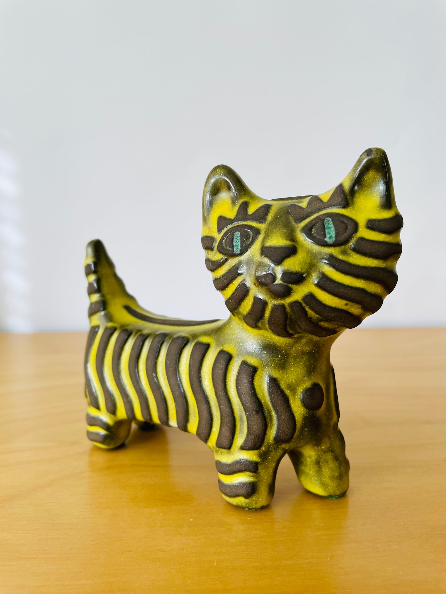 Uppsala Ekeby/ウプサラエケビーDrothy Clough/ドロシー.クラウ/おしりがハートの猫ちゃん