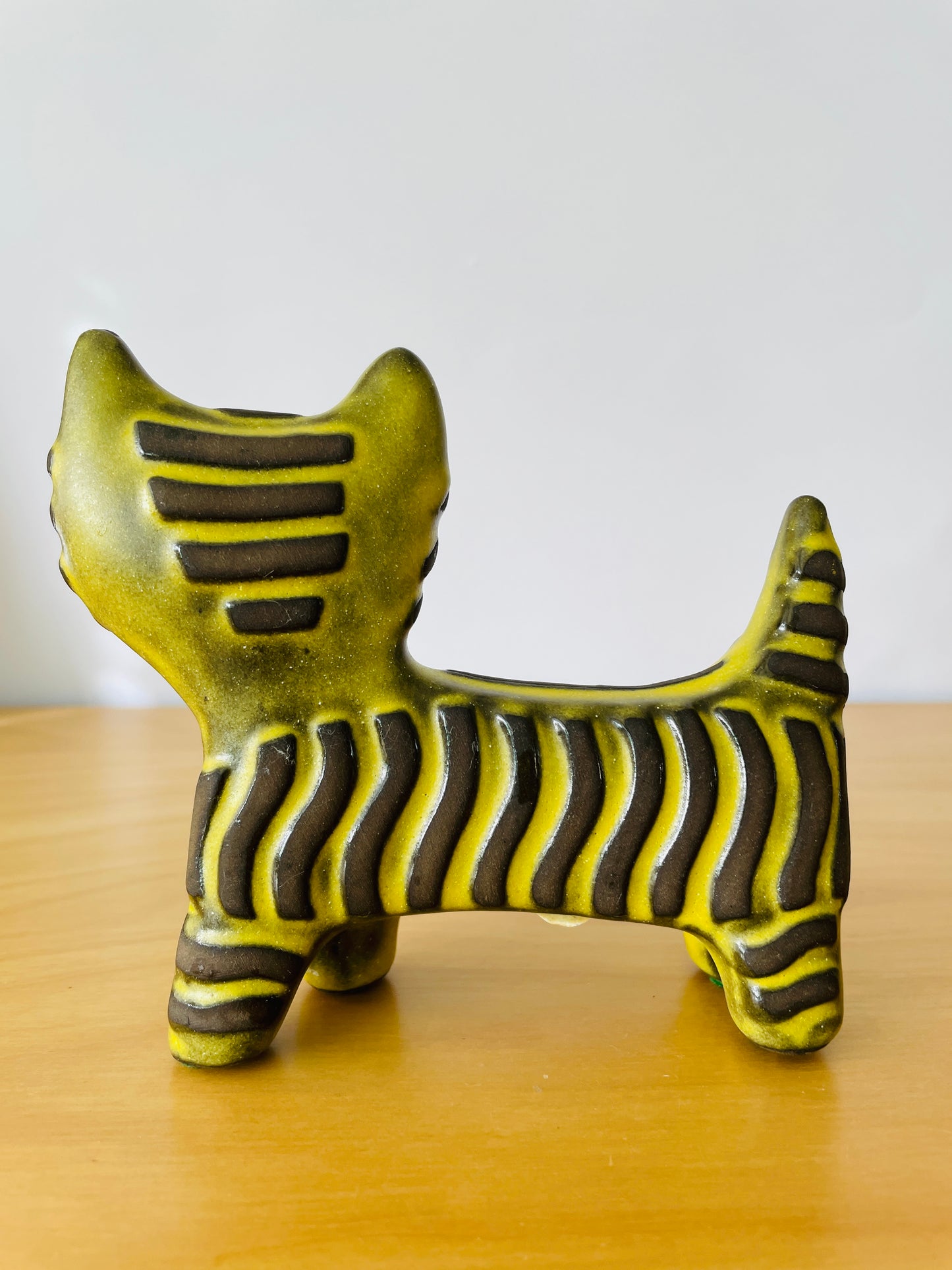 Uppsala Ekeby/ウプサラエケビーDrothy Clough/ドロシー.クラウ/おしりがハートの猫ちゃん