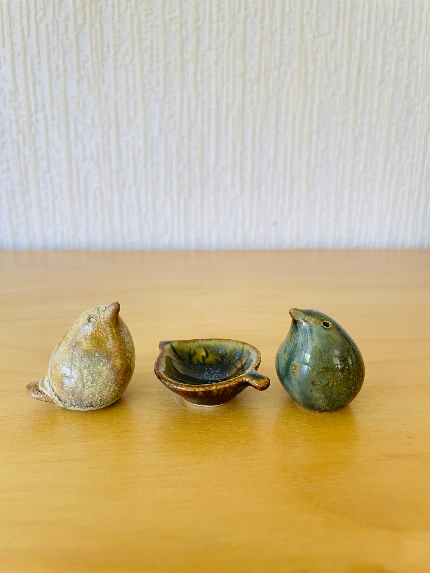 Höganäs Keramik/フーガネース.セラミック/John Andersson/ヨン.アンダーソン/小鳥と葉っぱのミニチュアサイズのオブジェ/３個セット/Nr.2