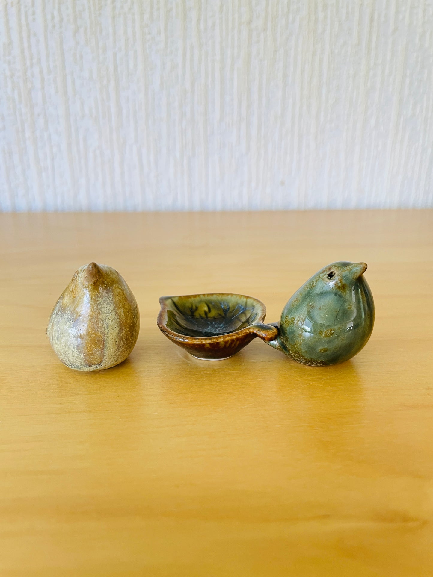 Höganäs Keramik/フーガネース.セラミック/John Andersson/ヨン.アンダーソン/小鳥と葉っぱのミニチュアサイズのオブジェ/３個セット/Nr.2