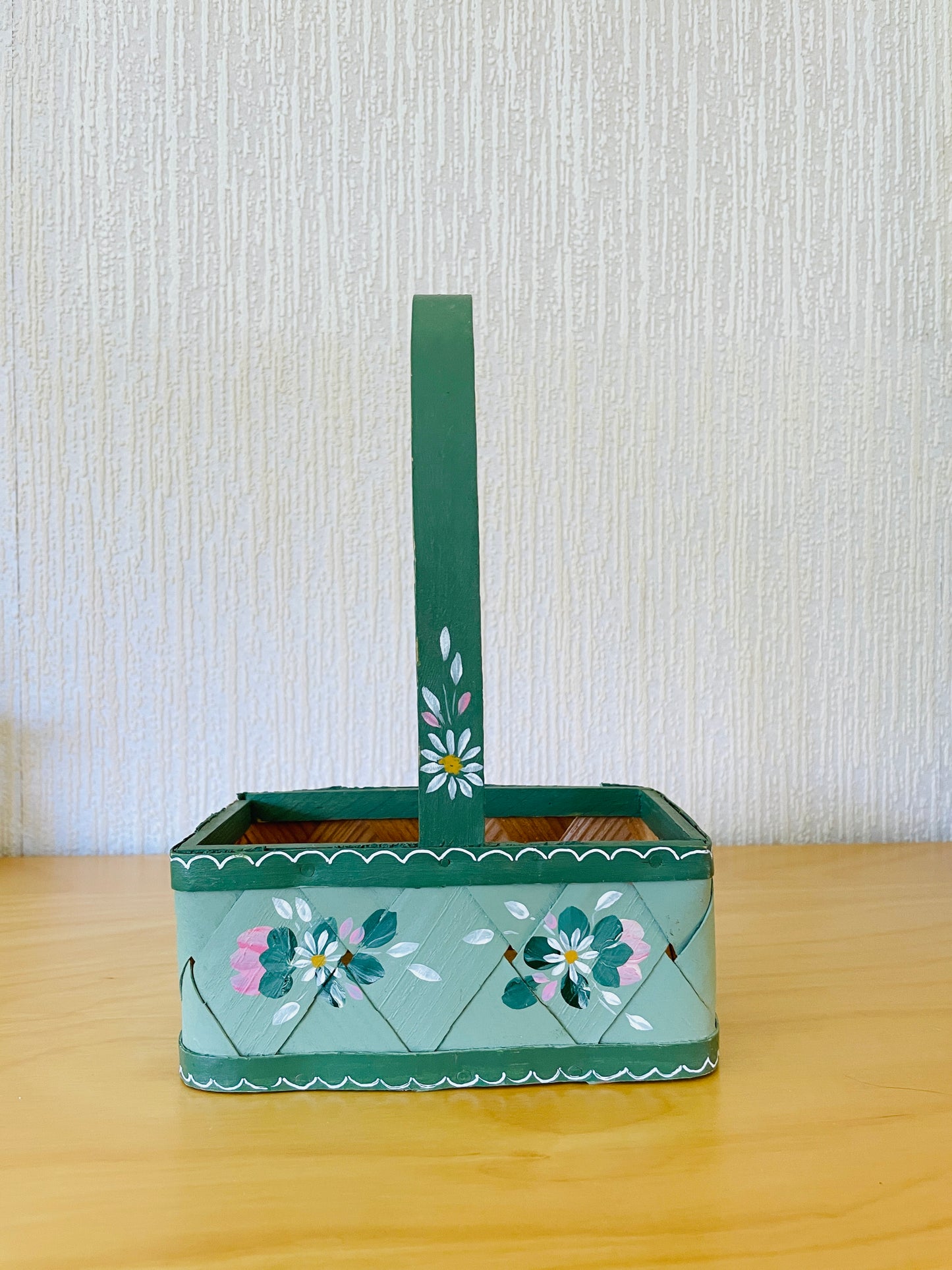 北欧伝統手工芸/Spånkorg/スポンコリ/ハンドペイント/手提げハンドル付き